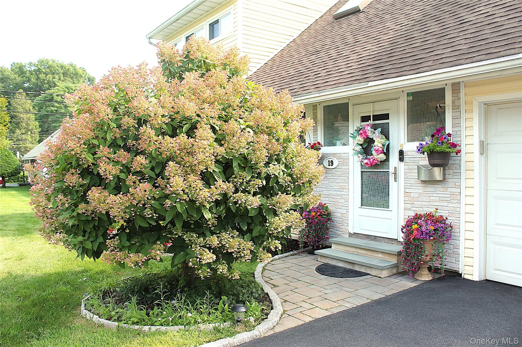 19 Jean Lane, Greenburgh, NY, 4 Bedrooms Bedrooms, 7 Rooms Rooms,2 BathroomsBathrooms,Residential,For Rent,Jean,0,1037819 19 Jean Lane, Greenburgh, NY, 4 Bedrooms Bedrooms, 7 Rooms Rooms,2 BathroomsBathrooms,Residential,For Rent,Jean,0,1037819