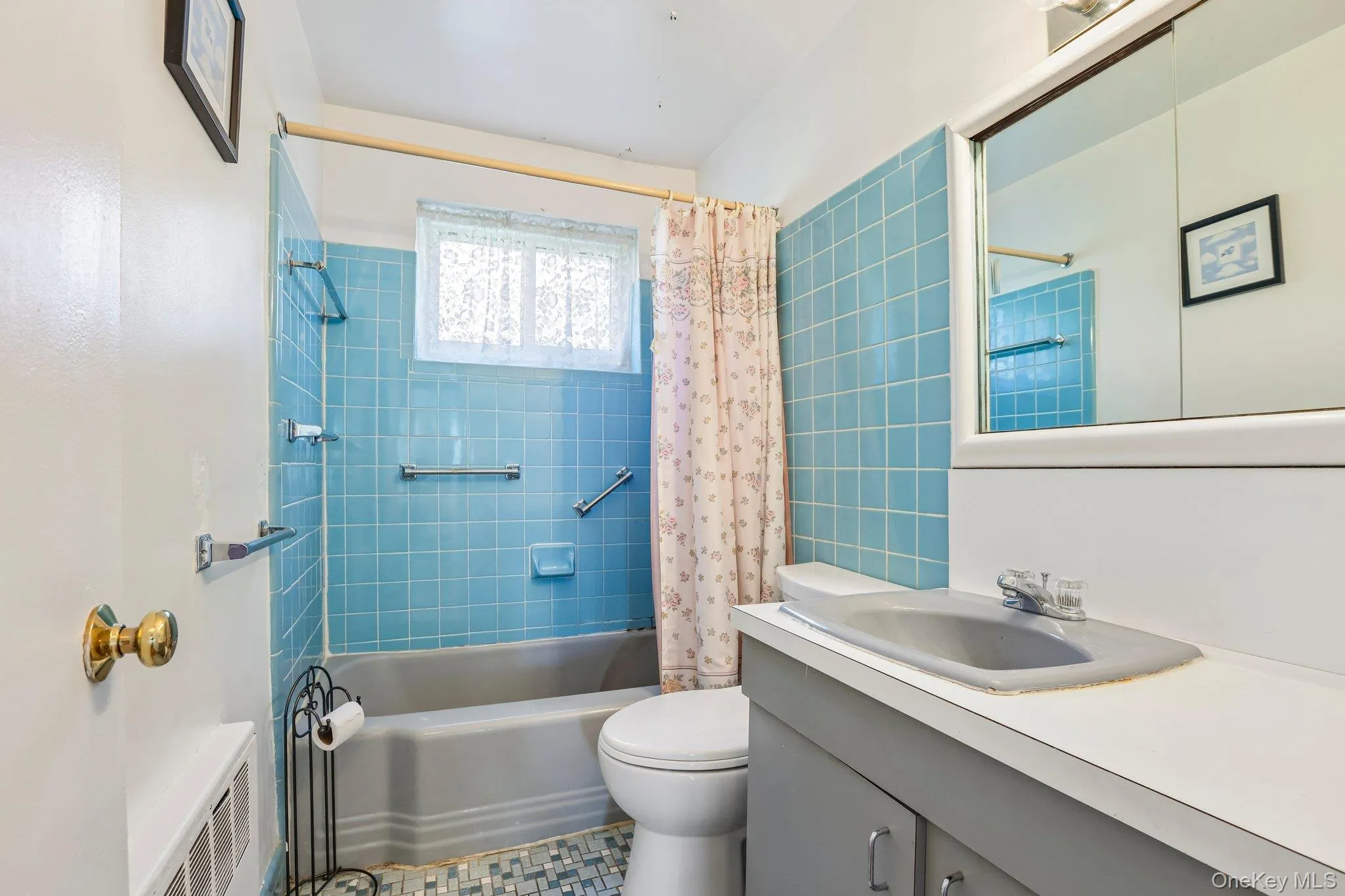 8 Dehaven Drive, Yonkers, NY, 2 Bedrooms Bedrooms, 5 Rooms Rooms,1 BathroomBathrooms,Residential,For Rent,Dehaven,0,1037820 8 Dehaven Drive, Yonkers, NY, 2 Bedrooms Bedrooms, 5 Rooms Rooms,1 BathroomBathrooms,Residential,For Rent,Dehaven,0,1037820