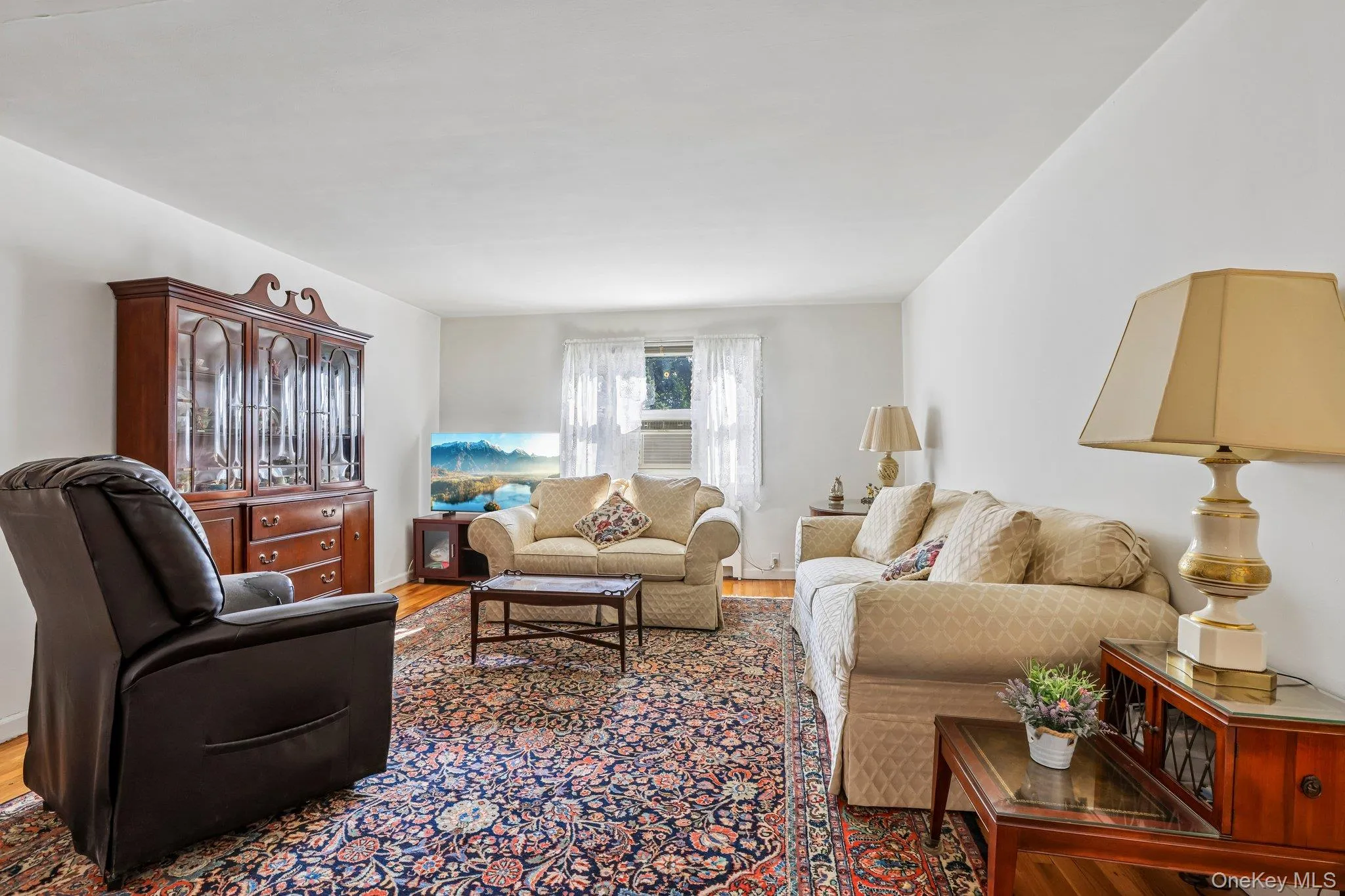 8 Dehaven Drive, Yonkers, NY, 2 Bedrooms Bedrooms, 5 Rooms Rooms,1 BathroomBathrooms,Residential,For Rent,Dehaven,0,1037820 8 Dehaven Drive, Yonkers, NY, 2 Bedrooms Bedrooms, 5 Rooms Rooms,1 BathroomBathrooms,Residential,For Rent,Dehaven,0,1037820