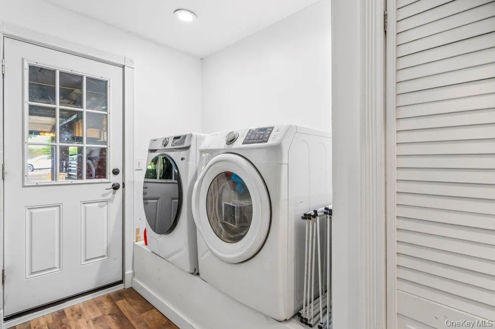 9 Dillmont Drive, Smithtown, NY, 4 Bedrooms Bedrooms, 8 Rooms Rooms,3 BathroomsBathrooms,Residential,For Rent,Dillmont,0,1037822 9 Dillmont Drive, Smithtown, NY, 4 Bedrooms Bedrooms, 8 Rooms Rooms,3 BathroomsBathrooms,Residential,For Rent,Dillmont,0,1037822