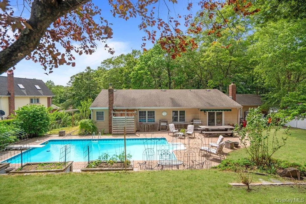 9 Dillmont Drive, Smithtown, NY, 4 Bedrooms Bedrooms, 8 Rooms Rooms,3 BathroomsBathrooms,Residential,For Rent,Dillmont,0,1037822 9 Dillmont Drive, Smithtown, NY, 4 Bedrooms Bedrooms, 8 Rooms Rooms,3 BathroomsBathrooms,Residential,For Rent,Dillmont,0,1037822