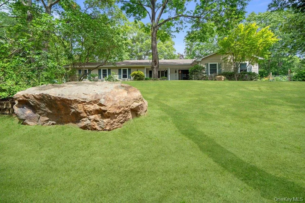 9 Dillmont Drive, Smithtown, NY, 4 Bedrooms Bedrooms, 8 Rooms Rooms,3 BathroomsBathrooms,Residential,For Rent,Dillmont,0,1037822 9 Dillmont Drive, Smithtown, NY, 4 Bedrooms Bedrooms, 8 Rooms Rooms,3 BathroomsBathrooms,Residential,For Rent,Dillmont,0,1037822
