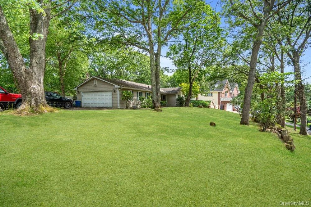 9 Dillmont Drive, Smithtown, NY, 4 Bedrooms Bedrooms, 8 Rooms Rooms,3 BathroomsBathrooms,Residential,For Rent,Dillmont,0,1037822 9 Dillmont Drive, Smithtown, NY, 4 Bedrooms Bedrooms, 8 Rooms Rooms,3 BathroomsBathrooms,Residential,For Rent,Dillmont,0,1037822