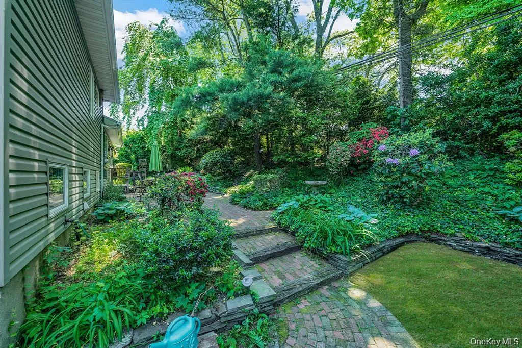34 Gristmill Lane, Huntington, NY, 3 Bedrooms Bedrooms, 10 Rooms Rooms,2 BathroomsBathrooms,Residential,For Rent,Gristmill,0,1037824 34 Gristmill Lane, Huntington, NY, 3 Bedrooms Bedrooms, 10 Rooms Rooms,2 BathroomsBathrooms,Residential,For Rent,Gristmill,0,1037824