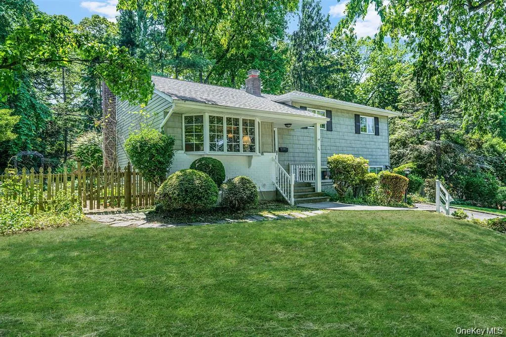 34 Gristmill Lane, Huntington, NY, 3 Bedrooms Bedrooms, 10 Rooms Rooms,2 BathroomsBathrooms,Residential,For Rent,Gristmill,0,1037824 34 Gristmill Lane, Huntington, NY, 3 Bedrooms Bedrooms, 10 Rooms Rooms,2 BathroomsBathrooms,Residential,For Rent,Gristmill,0,1037824