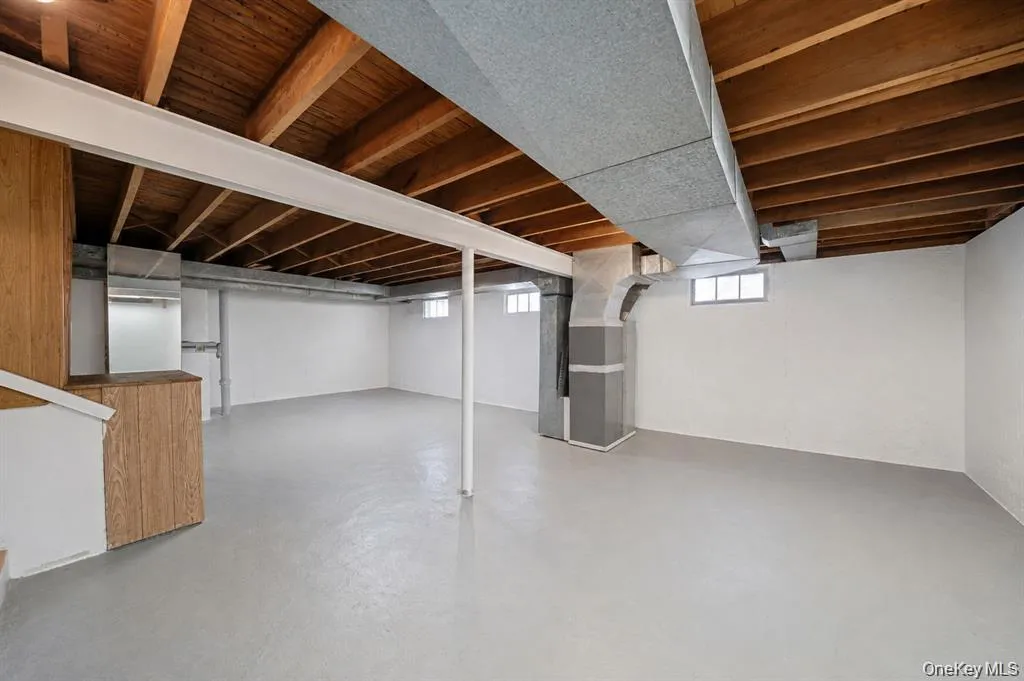 34 Gristmill Lane, Huntington, NY, 3 Bedrooms Bedrooms, 10 Rooms Rooms,2 BathroomsBathrooms,Residential,For Rent,Gristmill,0,1037824 34 Gristmill Lane, Huntington, NY, 3 Bedrooms Bedrooms, 10 Rooms Rooms,2 BathroomsBathrooms,Residential,For Rent,Gristmill,0,1037824