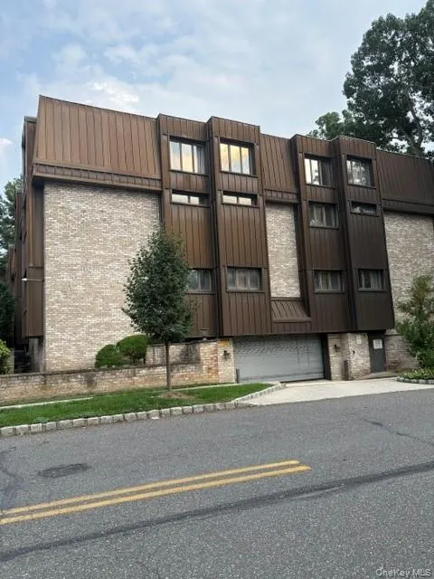130 S. Middle Neck Road, North Hempstead, NY, 2 Bedrooms Bedrooms, 5 Rooms Rooms,2 BathroomsBathrooms,Residential Lease,For Rent,S. Middle Neck,0,1037825 130 S. Middle Neck Road, North Hempstead, NY, 2 Bedrooms Bedrooms, 5 Rooms Rooms,2 BathroomsBathrooms,Residential Lease,For Rent,S. Middle Neck,0,1037825