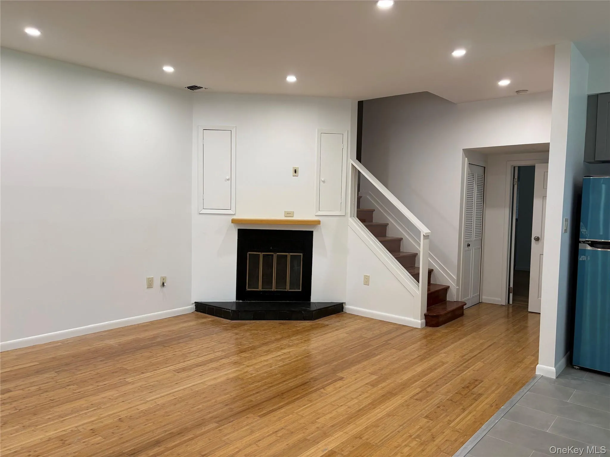 130 S. Middle Neck Road, North Hempstead, NY, 2 Bedrooms Bedrooms, 5 Rooms Rooms,2 BathroomsBathrooms,Residential Lease,For Rent,S. Middle Neck,0,1037825 130 S. Middle Neck Road, North Hempstead, NY, 2 Bedrooms Bedrooms, 5 Rooms Rooms,2 BathroomsBathrooms,Residential Lease,For Rent,S. Middle Neck,0,1037825