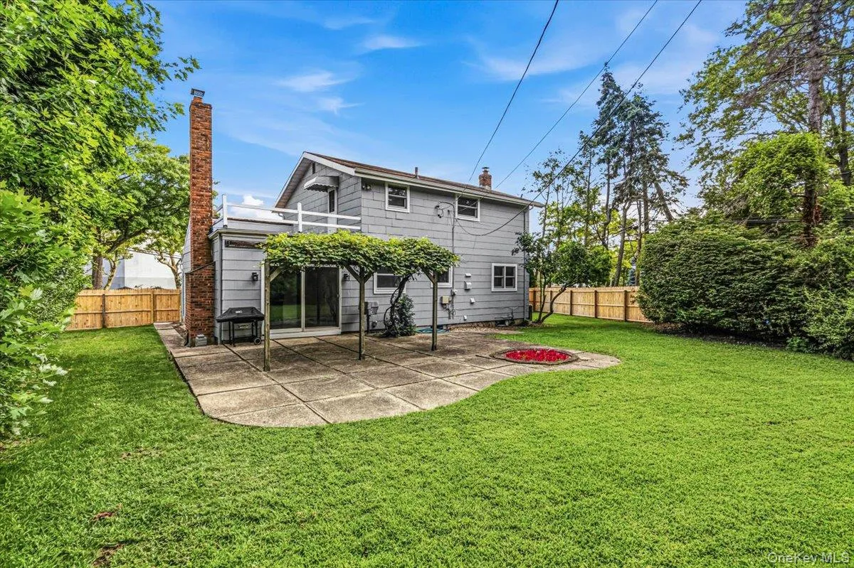 3 Fishermans Drive, North Hempstead, NY, 3 Bedrooms Bedrooms, 7 Rooms Rooms,1 BathroomBathrooms,Residential,For Rent,Fishermans,0,1037828 3 Fishermans Drive, North Hempstead, NY, 3 Bedrooms Bedrooms, 7 Rooms Rooms,1 BathroomBathrooms,Residential,For Rent,Fishermans,0,1037828