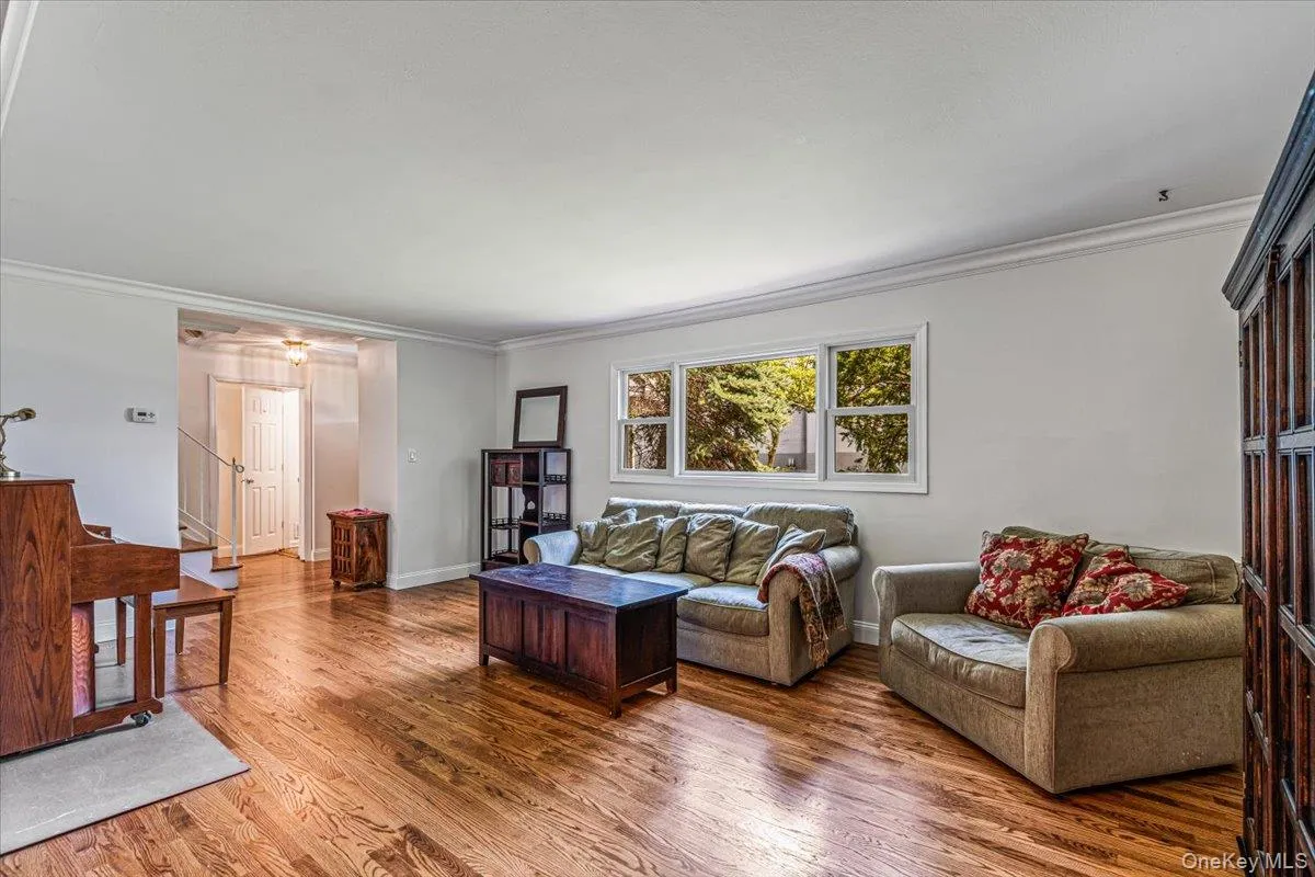 3 Fishermans Drive, North Hempstead, NY, 3 Bedrooms Bedrooms, 7 Rooms Rooms,1 BathroomBathrooms,Residential,For Rent,Fishermans,0,1037828 3 Fishermans Drive, North Hempstead, NY, 3 Bedrooms Bedrooms, 7 Rooms Rooms,1 BathroomBathrooms,Residential,For Rent,Fishermans,0,1037828