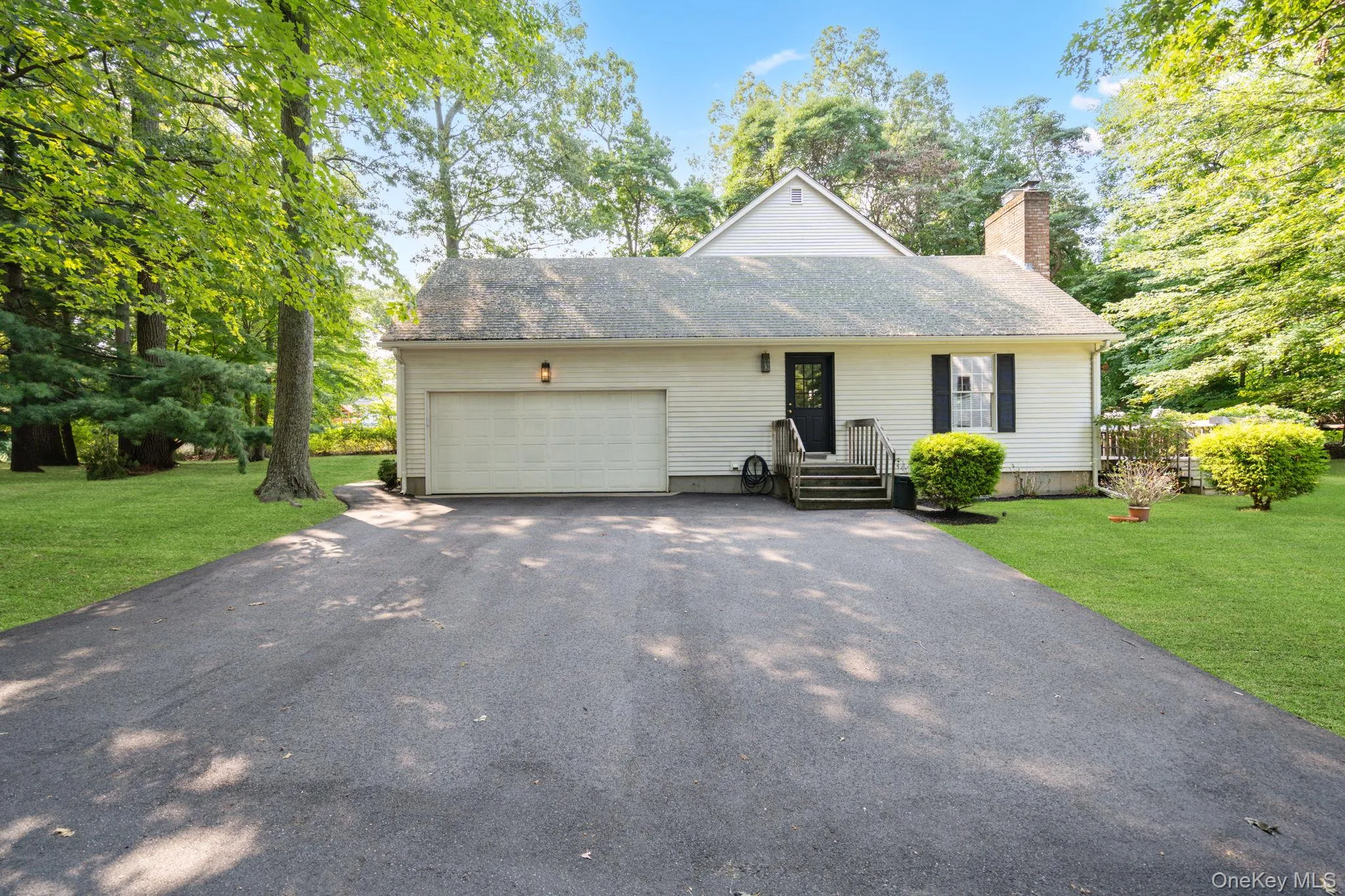 470 Pond Path, Brookhaven, NY, 4 Bedrooms Bedrooms, 8 Rooms Rooms,2 BathroomsBathrooms,Residential,For Rent,Pond,0,1037833 470 Pond Path, Brookhaven, NY, 4 Bedrooms Bedrooms, 8 Rooms Rooms,2 BathroomsBathrooms,Residential,For Rent,Pond,0,1037833