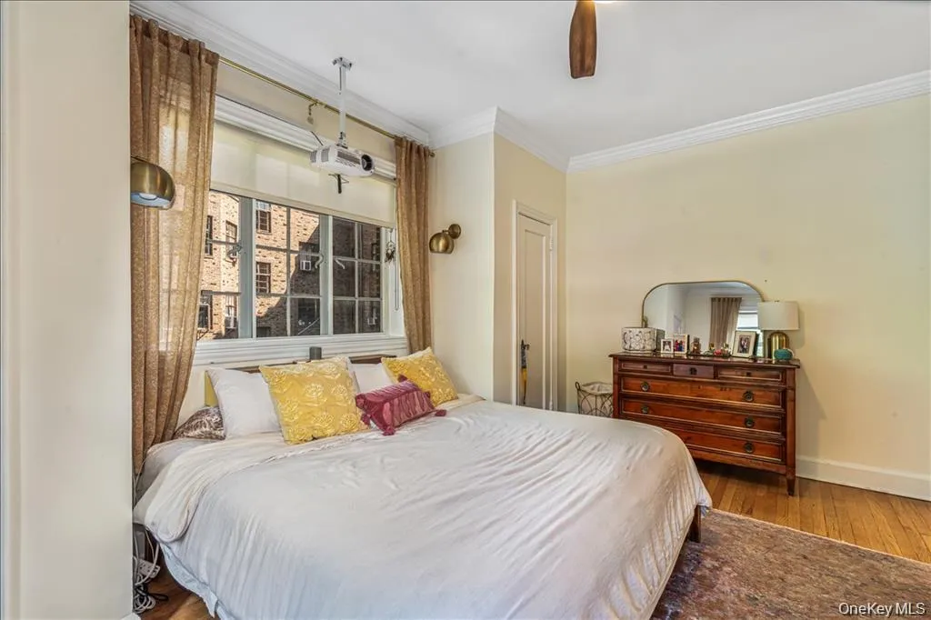 38-30 Douglaston Parkway, New York, NY, 2 Bedrooms Bedrooms, 6 Rooms Rooms,2 BathroomsBathrooms,Residential Lease,For Rent,Douglaston,0,1037834 38-30 Douglaston Parkway, New York, NY, 2 Bedrooms Bedrooms, 6 Rooms Rooms,2 BathroomsBathrooms,Residential Lease,For Rent,Douglaston,0,1037834