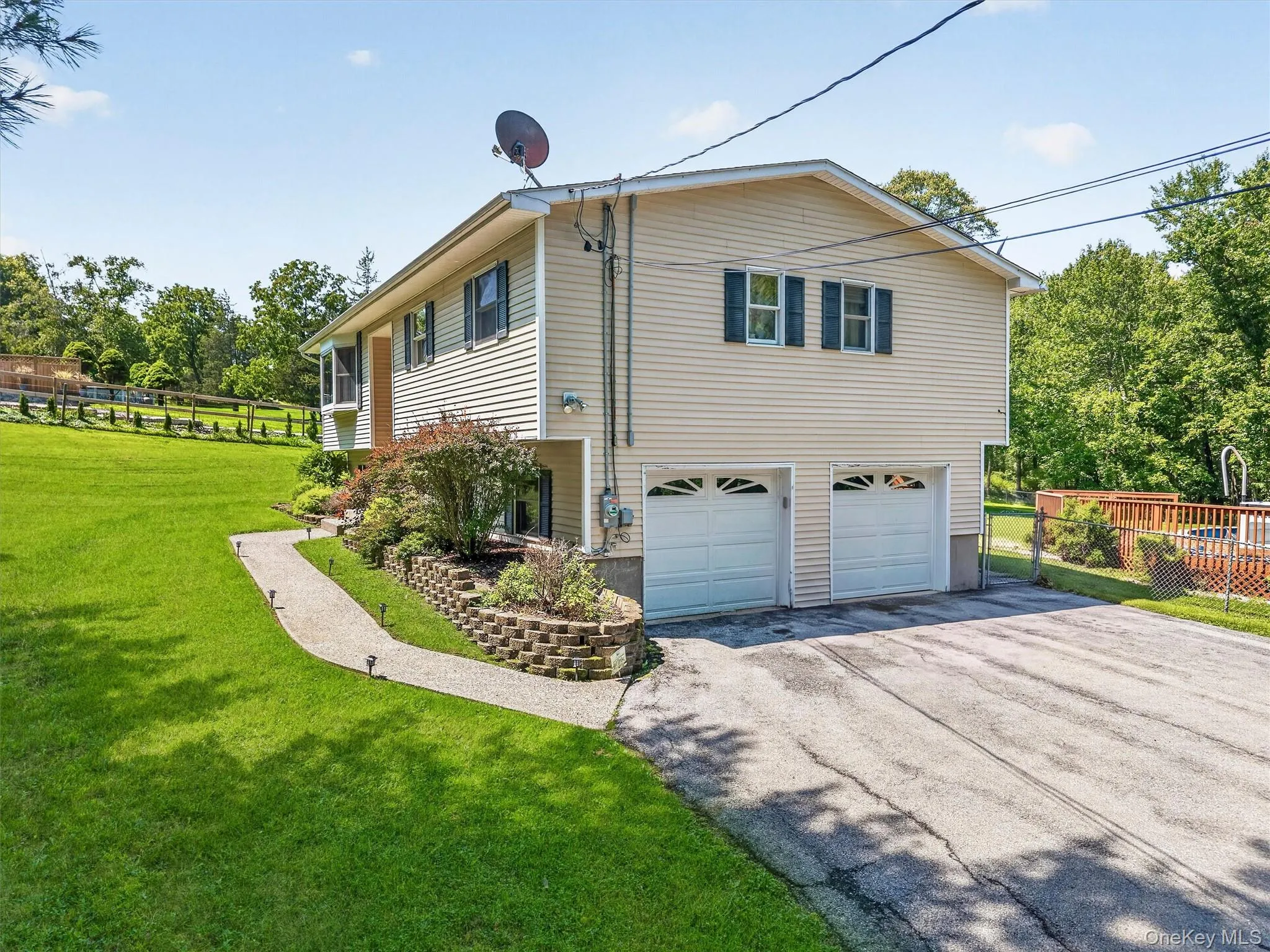 45 Brola Road, Middletown, NY, 3 Bedrooms Bedrooms, 7 Rooms Rooms,2 BathroomsBathrooms,Residential,For Rent,Brola,0,1037835 45 Brola Road, Middletown, NY, 3 Bedrooms Bedrooms, 7 Rooms Rooms,2 BathroomsBathrooms,Residential,For Rent,Brola,0,1037835