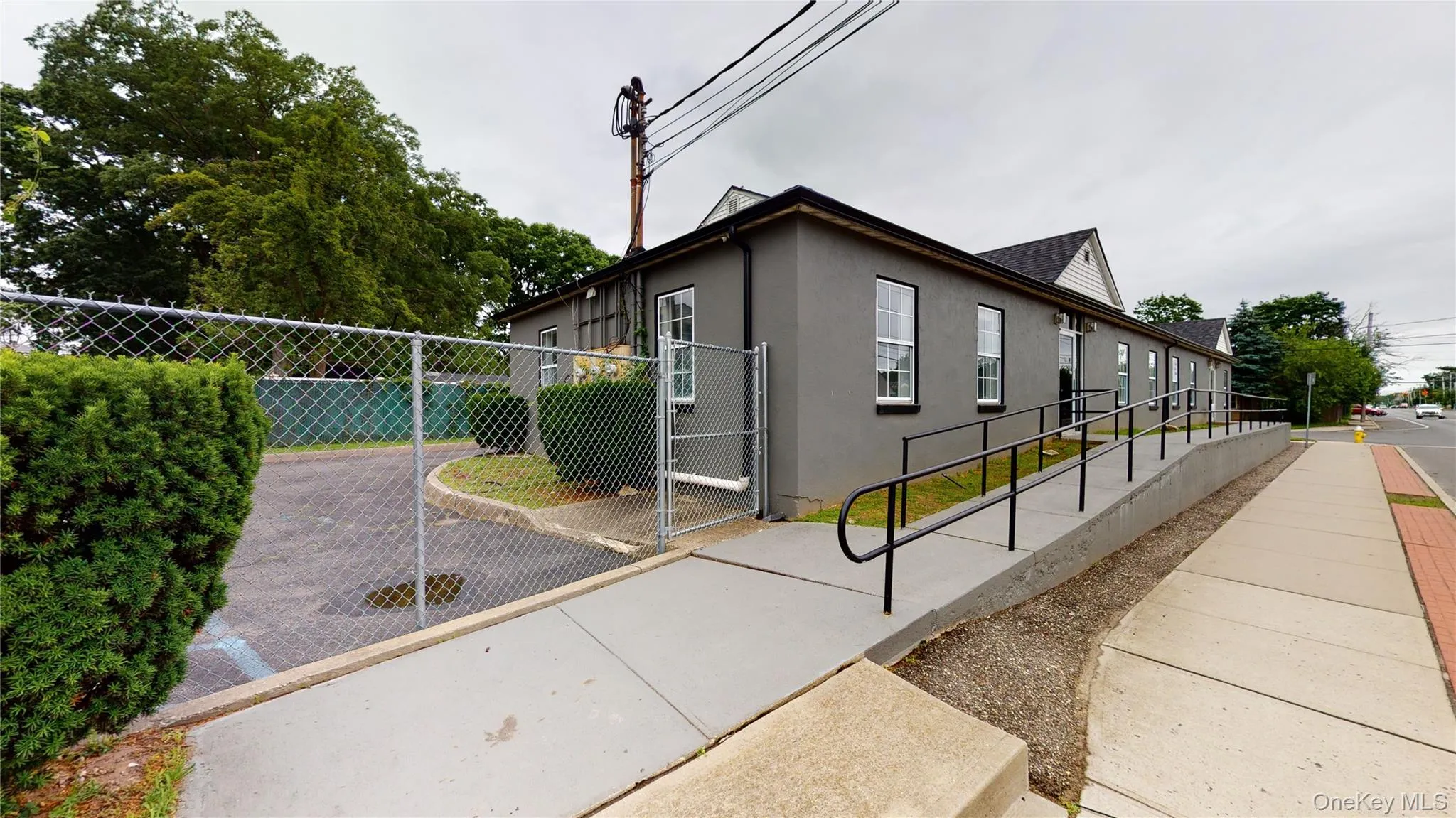 207 Bay Shore Road, Babylon, NY, ,Commercial Lease,For Rent,Bay Shore,0,1037838 207 Bay Shore Road, Babylon, NY, ,Commercial Lease,For Rent,Bay Shore,0,1037838