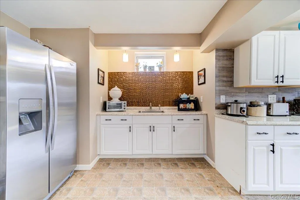 77 Houston Road, Goshen, NY, 4 Bedrooms Bedrooms, 9 Rooms Rooms,2 BathroomsBathrooms,Residential,For Rent,Houston,0,1037841 77 Houston Road, Goshen, NY, 4 Bedrooms Bedrooms, 9 Rooms Rooms,2 BathroomsBathrooms,Residential,For Rent,Houston,0,1037841