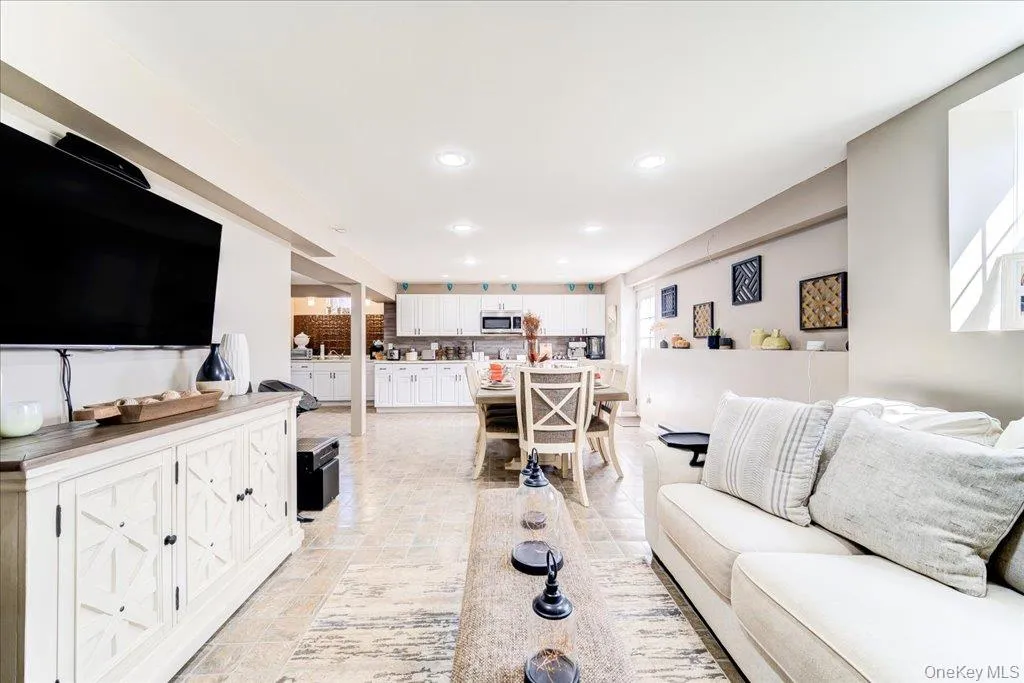 77 Houston Road, Goshen, NY, 4 Bedrooms Bedrooms, 9 Rooms Rooms,2 BathroomsBathrooms,Residential,For Rent,Houston,0,1037841 77 Houston Road, Goshen, NY, 4 Bedrooms Bedrooms, 9 Rooms Rooms,2 BathroomsBathrooms,Residential,For Rent,Houston,0,1037841