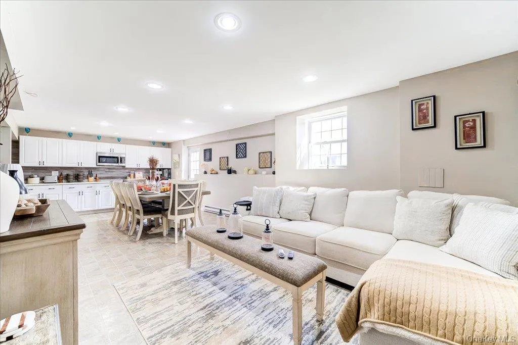 77 Houston Road, Goshen, NY, 4 Bedrooms Bedrooms, 9 Rooms Rooms,2 BathroomsBathrooms,Residential,For Rent,Houston,0,1037841 77 Houston Road, Goshen, NY, 4 Bedrooms Bedrooms, 9 Rooms Rooms,2 BathroomsBathrooms,Residential,For Rent,Houston,0,1037841