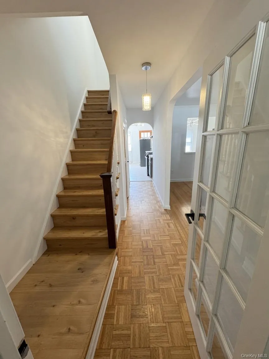 1080 Rhinelander Avenue, New York, NY, 4 Bedrooms Bedrooms, 6 Rooms Rooms,2 BathroomsBathrooms,Residential Lease,For Rent,Rhinelander,0,1037843 1080 Rhinelander Avenue, New York, NY, 4 Bedrooms Bedrooms, 6 Rooms Rooms,2 BathroomsBathrooms,Residential Lease,For Rent,Rhinelander,0,1037843