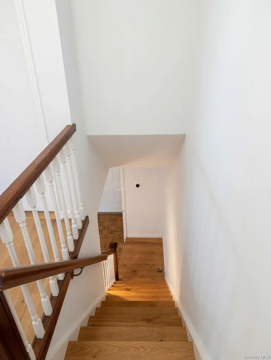1080 Rhinelander Avenue, New York, NY, 4 Bedrooms Bedrooms, 6 Rooms Rooms,2 BathroomsBathrooms,Residential Lease,For Rent,Rhinelander,0,1037843 1080 Rhinelander Avenue, New York, NY, 4 Bedrooms Bedrooms, 6 Rooms Rooms,2 BathroomsBathrooms,Residential Lease,For Rent,Rhinelander,0,1037843