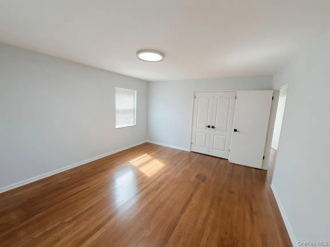 1080 Rhinelander Avenue, New York, NY, 4 Bedrooms Bedrooms, 6 Rooms Rooms,2 BathroomsBathrooms,Residential Lease,For Rent,Rhinelander,0,1037843 1080 Rhinelander Avenue, New York, NY, 4 Bedrooms Bedrooms, 6 Rooms Rooms,2 BathroomsBathrooms,Residential Lease,For Rent,Rhinelander,0,1037843