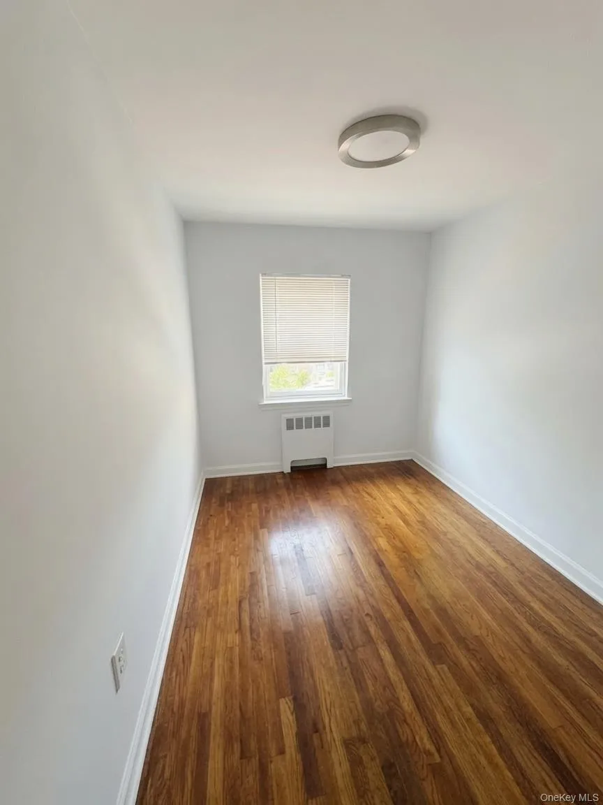 1080 Rhinelander Avenue, New York, NY, 4 Bedrooms Bedrooms, 6 Rooms Rooms,2 BathroomsBathrooms,Residential Lease,For Rent,Rhinelander,0,1037843 1080 Rhinelander Avenue, New York, NY, 4 Bedrooms Bedrooms, 6 Rooms Rooms,2 BathroomsBathrooms,Residential Lease,For Rent,Rhinelander,0,1037843
