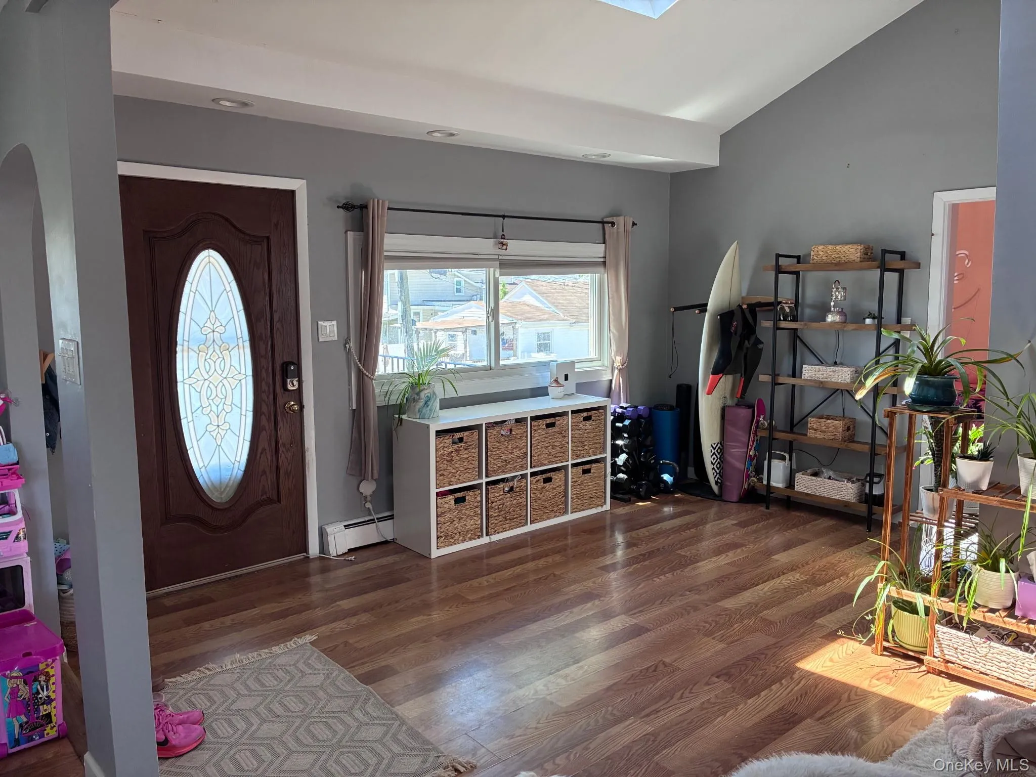 4 Parente Lane, Hempstead, NY, 3 Bedrooms Bedrooms, 5 Rooms Rooms,1 BathroomBathrooms,Residential Lease,For Rent,Parente,0,1037850 4 Parente Lane, Hempstead, NY, 3 Bedrooms Bedrooms, 5 Rooms Rooms,1 BathroomBathrooms,Residential Lease,For Rent,Parente,0,1037850