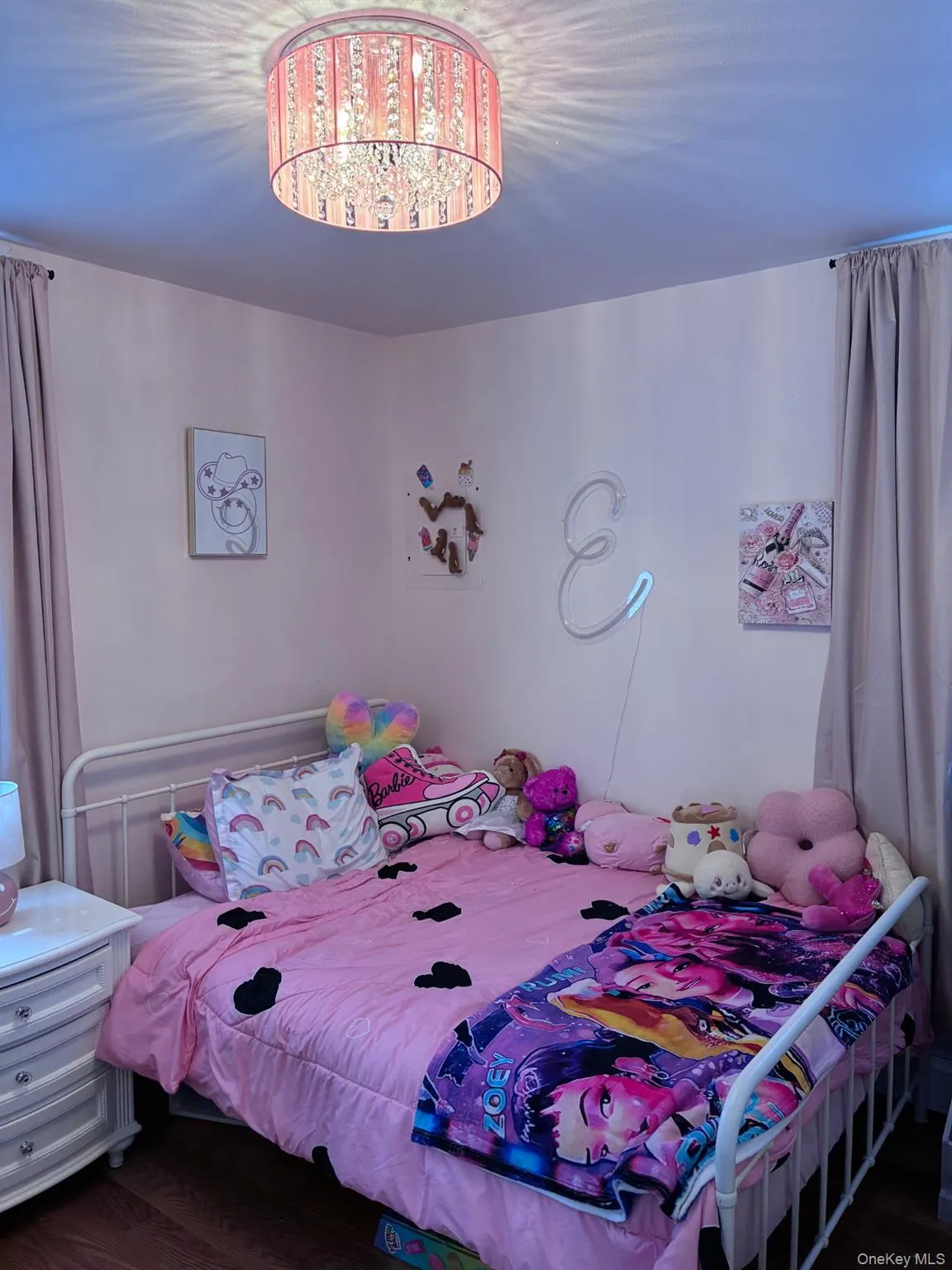 4 Parente Lane, Hempstead, NY, 3 Bedrooms Bedrooms, 5 Rooms Rooms,1 BathroomBathrooms,Residential Lease,For Rent,Parente,0,1037850 4 Parente Lane, Hempstead, NY, 3 Bedrooms Bedrooms, 5 Rooms Rooms,1 BathroomBathrooms,Residential Lease,For Rent,Parente,0,1037850