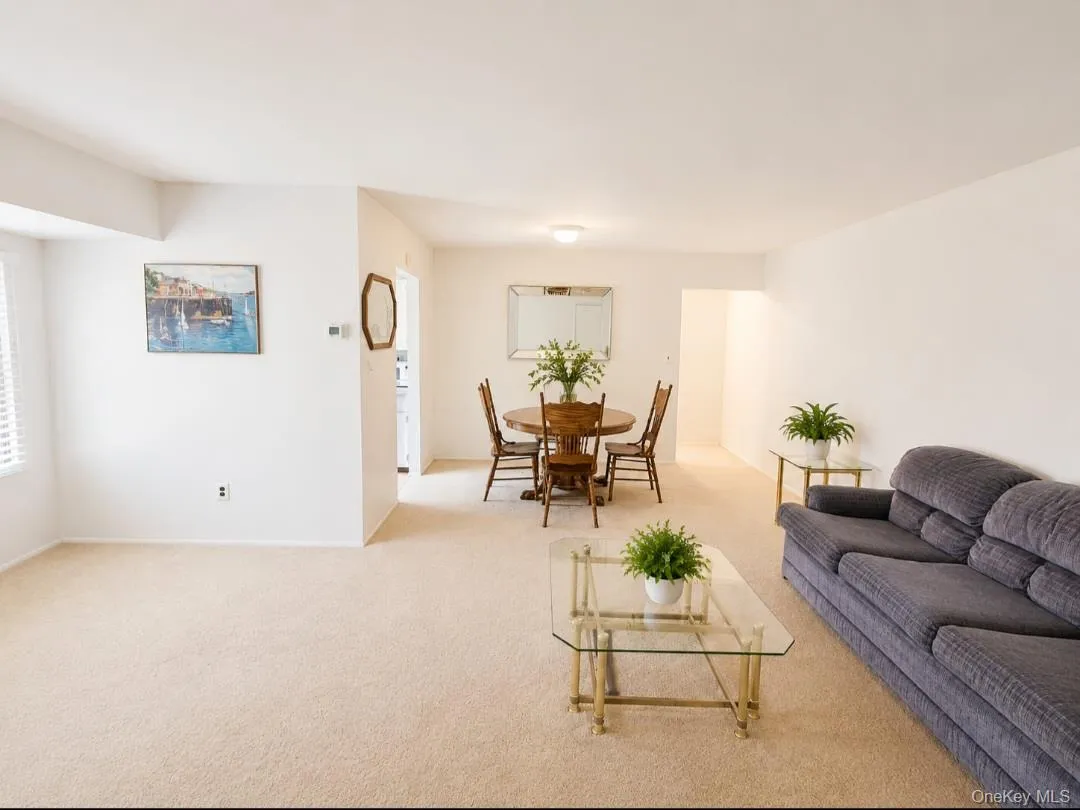 11 Laramie Court, Brookhaven, NY, 1 Bedroom Bedrooms, 4 Rooms Rooms,1 BathroomBathrooms,Residential Lease,For Rent,Laramie,0,1037851 11 Laramie Court, Brookhaven, NY, 1 Bedroom Bedrooms, 4 Rooms Rooms,1 BathroomBathrooms,Residential Lease,For Rent,Laramie,0,1037851