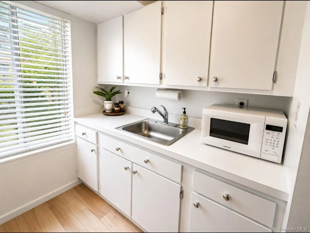 11 Laramie Court, Brookhaven, NY, 1 Bedroom Bedrooms, 4 Rooms Rooms,1 BathroomBathrooms,Residential Lease,For Rent,Laramie,0,1037851 11 Laramie Court, Brookhaven, NY, 1 Bedroom Bedrooms, 4 Rooms Rooms,1 BathroomBathrooms,Residential Lease,For Rent,Laramie,0,1037851