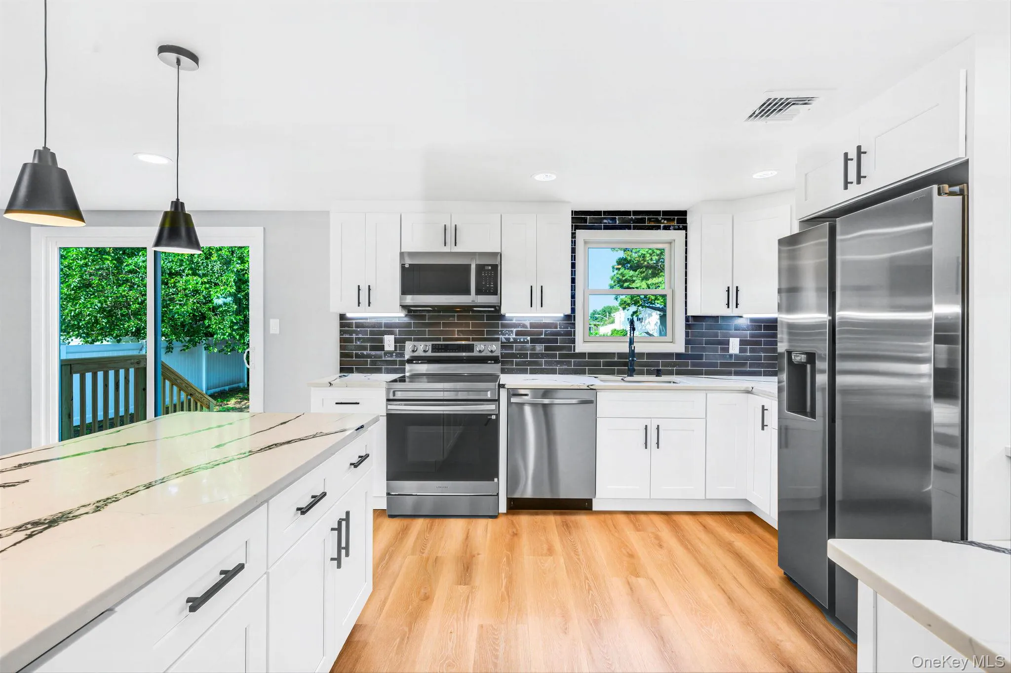 42 Nostrand Avenue, Brookhaven, NY, 3 Bedrooms Bedrooms, 10 Rooms Rooms,2 BathroomsBathrooms,Residential,For Rent,Nostrand,0,1037854 42 Nostrand Avenue, Brookhaven, NY, 3 Bedrooms Bedrooms, 10 Rooms Rooms,2 BathroomsBathrooms,Residential,For Rent,Nostrand,0,1037854