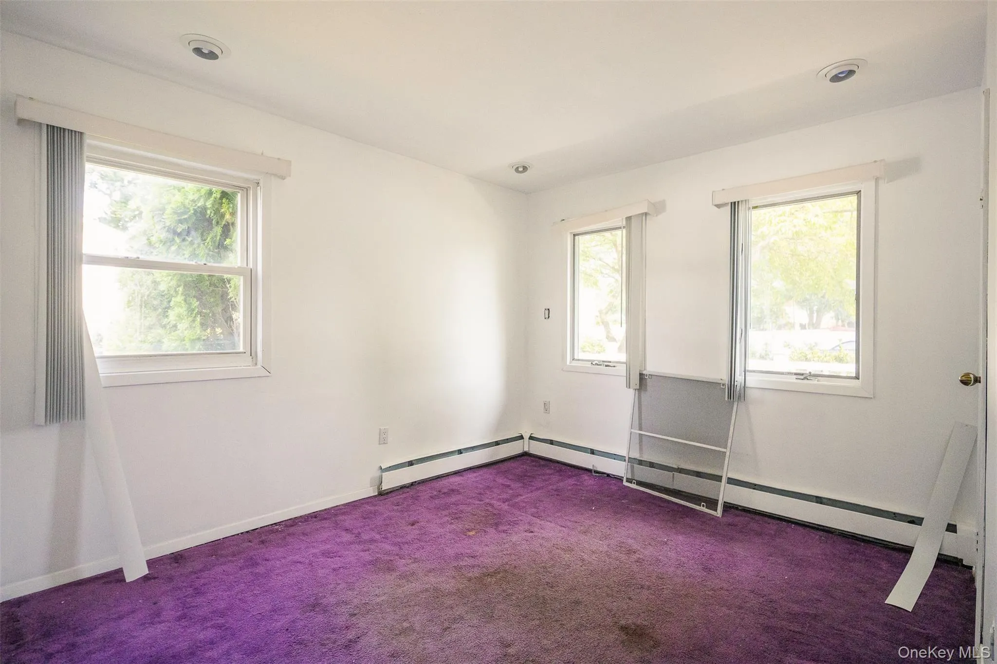 36 Schenk Drive, Brookhaven, NY, 4 Bedrooms Bedrooms, 9 Rooms Rooms,2 BathroomsBathrooms,Residential,For Rent,Schenk,0,1037858 36 Schenk Drive, Brookhaven, NY, 4 Bedrooms Bedrooms, 9 Rooms Rooms,2 BathroomsBathrooms,Residential,For Rent,Schenk,0,1037858