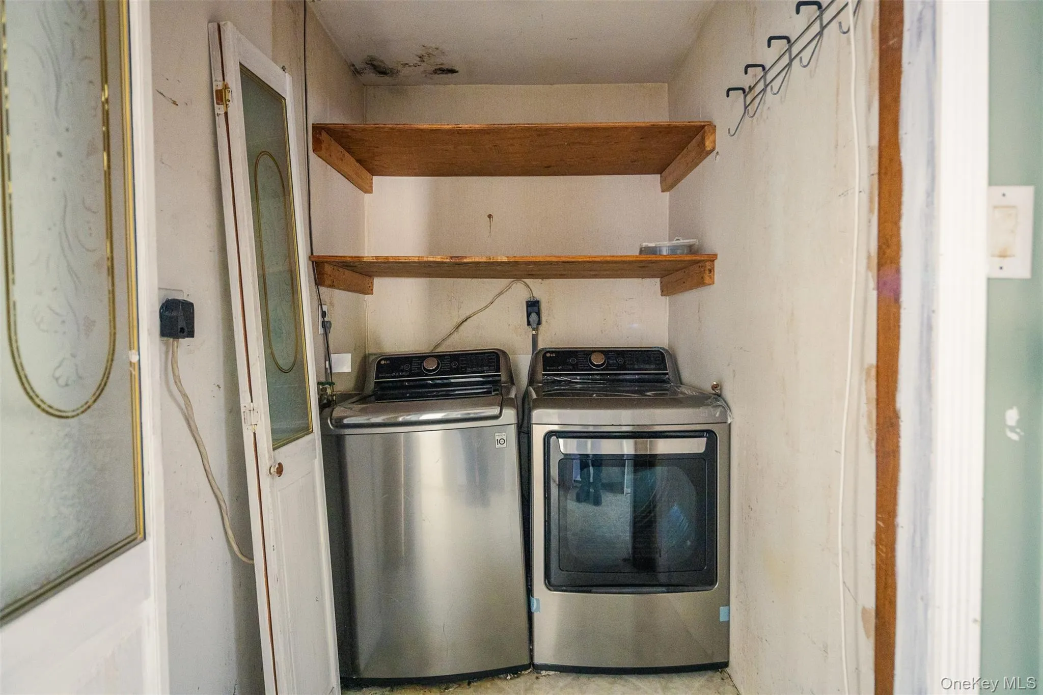 36 Schenk Drive, Brookhaven, NY, 4 Bedrooms Bedrooms, 9 Rooms Rooms,2 BathroomsBathrooms,Residential,For Rent,Schenk,0,1037858 36 Schenk Drive, Brookhaven, NY, 4 Bedrooms Bedrooms, 9 Rooms Rooms,2 BathroomsBathrooms,Residential,For Rent,Schenk,0,1037858