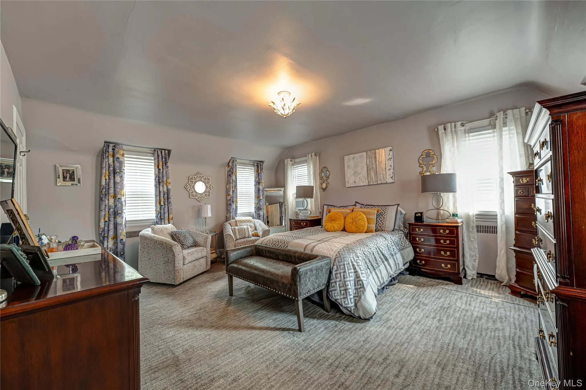Primary Bedroom with Beautiful natural light Primary Bedroom with Beautiful natural light