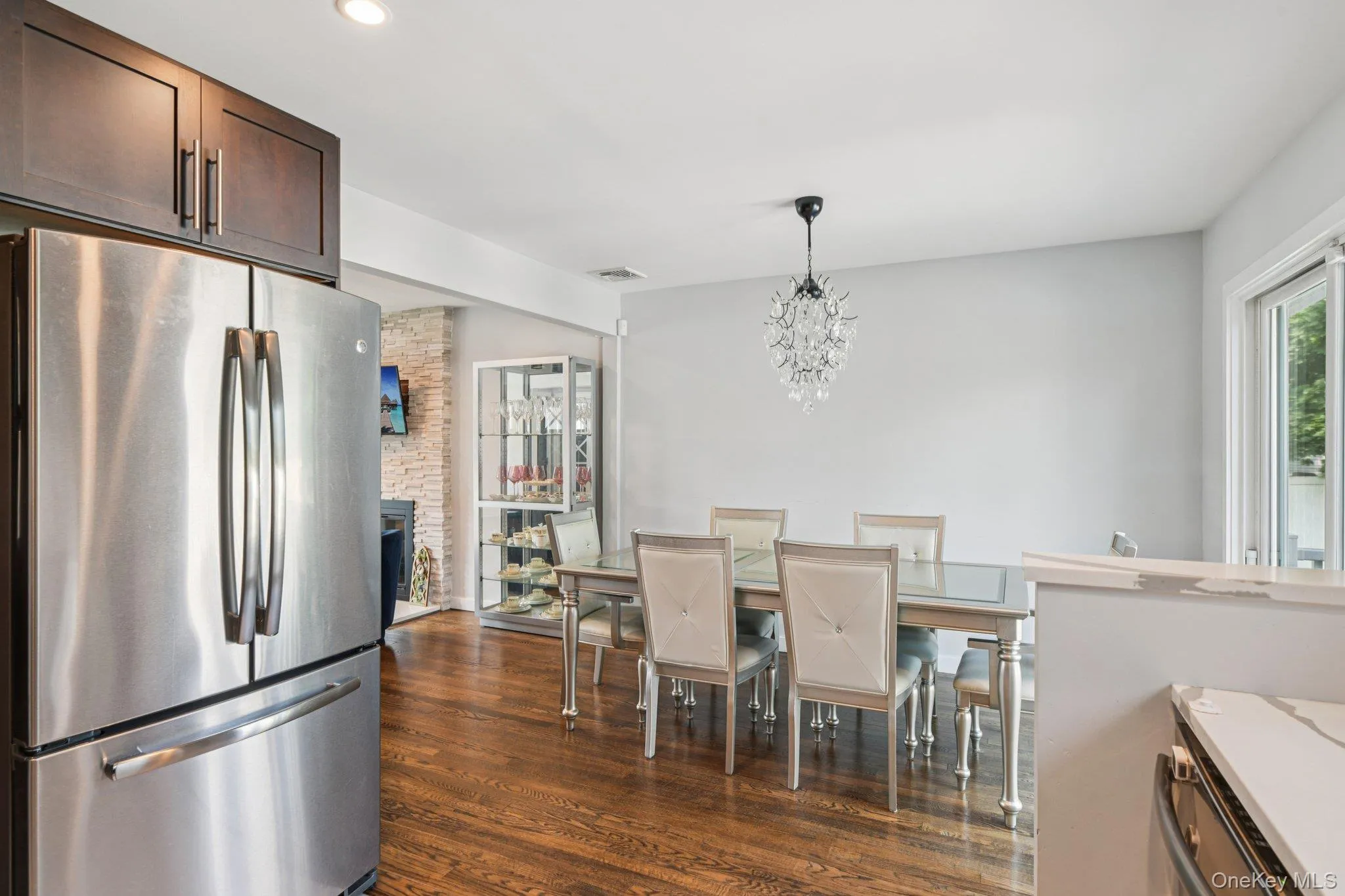 176 Willis Court, Hempstead, NY, 3 Bedrooms Bedrooms, 8 Rooms Rooms,2 BathroomsBathrooms,Residential,For Rent,Willis,0,1037864 176 Willis Court, Hempstead, NY, 3 Bedrooms Bedrooms, 8 Rooms Rooms,2 BathroomsBathrooms,Residential,For Rent,Willis,0,1037864