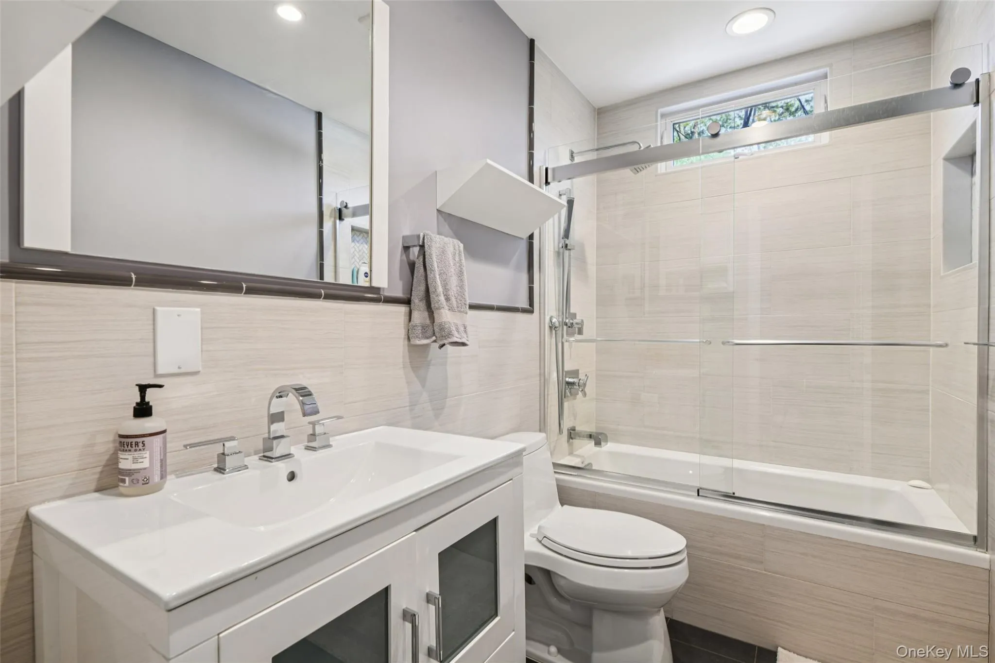 176 Willis Court, Hempstead, NY, 3 Bedrooms Bedrooms, 8 Rooms Rooms,2 BathroomsBathrooms,Residential,For Rent,Willis,0,1037864 176 Willis Court, Hempstead, NY, 3 Bedrooms Bedrooms, 8 Rooms Rooms,2 BathroomsBathrooms,Residential,For Rent,Willis,0,1037864
