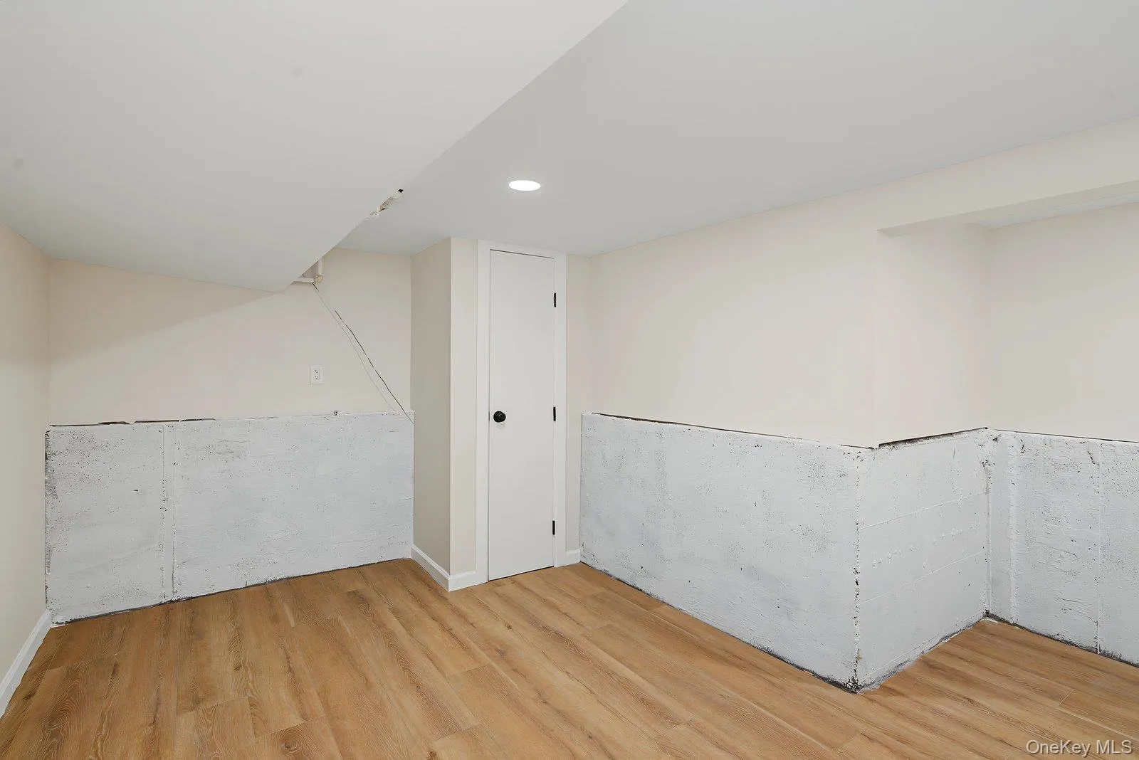 414 Westview Avenue, Babylon, NY, 5 Bedrooms Bedrooms, 10 Rooms Rooms,2 BathroomsBathrooms,Residential,For Rent,Westview,0,1037869 414 Westview Avenue, Babylon, NY, 5 Bedrooms Bedrooms, 10 Rooms Rooms,2 BathroomsBathrooms,Residential,For Rent,Westview,0,1037869