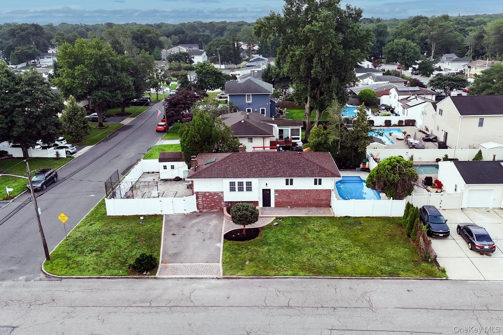 414 Westview Avenue, Babylon, NY, 5 Bedrooms Bedrooms, 10 Rooms Rooms,2 BathroomsBathrooms,Residential,For Rent,Westview,0,1037869 414 Westview Avenue, Babylon, NY, 5 Bedrooms Bedrooms, 10 Rooms Rooms,2 BathroomsBathrooms,Residential,For Rent,Westview,0,1037869