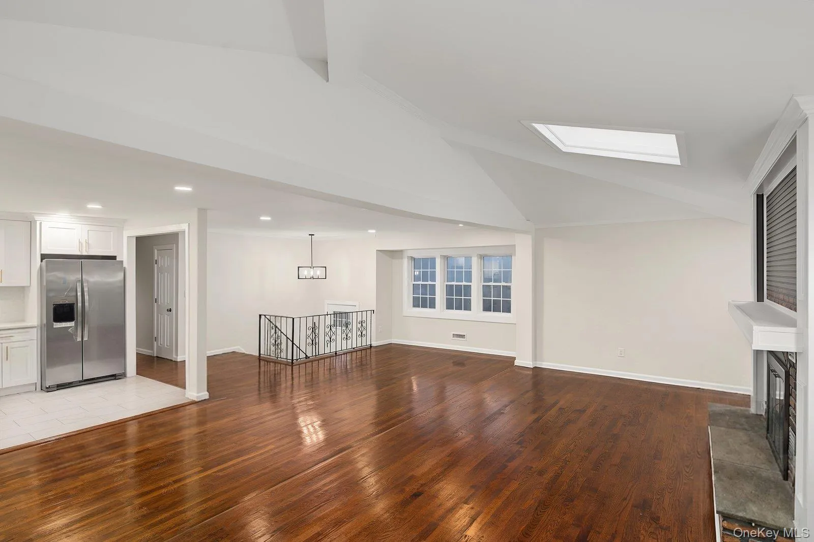 414 Westview Avenue, Babylon, NY, 5 Bedrooms Bedrooms, 10 Rooms Rooms,2 BathroomsBathrooms,Residential,For Rent,Westview,0,1037869 414 Westview Avenue, Babylon, NY, 5 Bedrooms Bedrooms, 10 Rooms Rooms,2 BathroomsBathrooms,Residential,For Rent,Westview,0,1037869