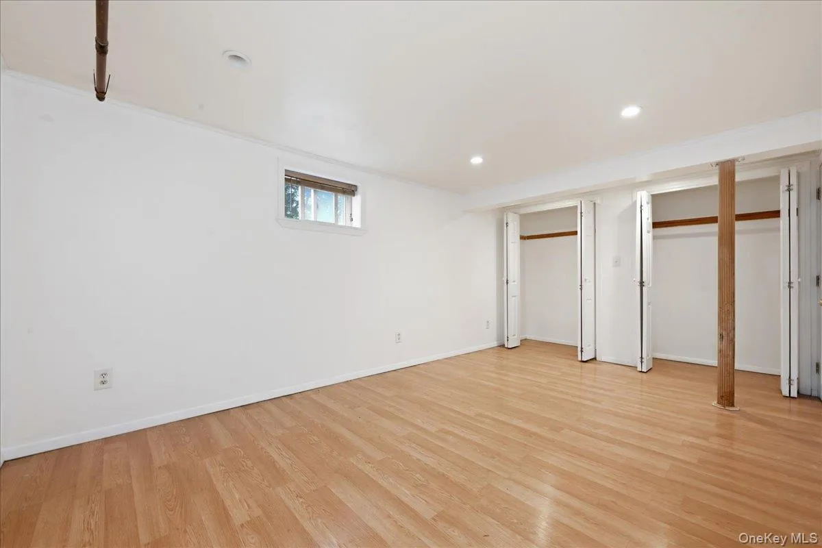 191 Nassau Boulevard, North Hempstead, NY, 3 Bedrooms Bedrooms, 7 Rooms Rooms,2 BathroomsBathrooms,Residential,For Rent,Nassau,0,1037871 191 Nassau Boulevard, North Hempstead, NY, 3 Bedrooms Bedrooms, 7 Rooms Rooms,2 BathroomsBathrooms,Residential,For Rent,Nassau,0,1037871