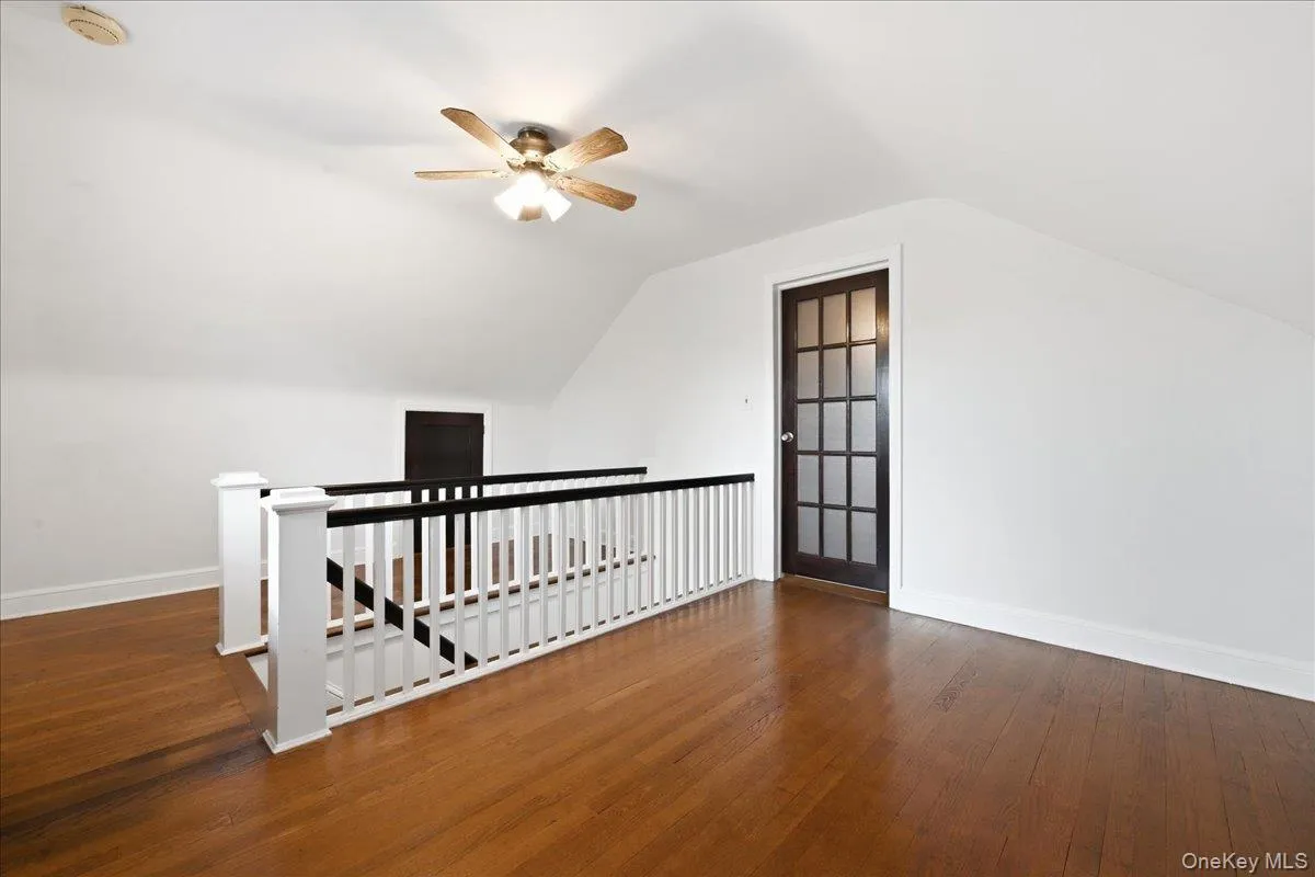 191 Nassau Boulevard, North Hempstead, NY, 3 Bedrooms Bedrooms, 7 Rooms Rooms,2 BathroomsBathrooms,Residential,For Rent,Nassau,0,1037871 191 Nassau Boulevard, North Hempstead, NY, 3 Bedrooms Bedrooms, 7 Rooms Rooms,2 BathroomsBathrooms,Residential,For Rent,Nassau,0,1037871