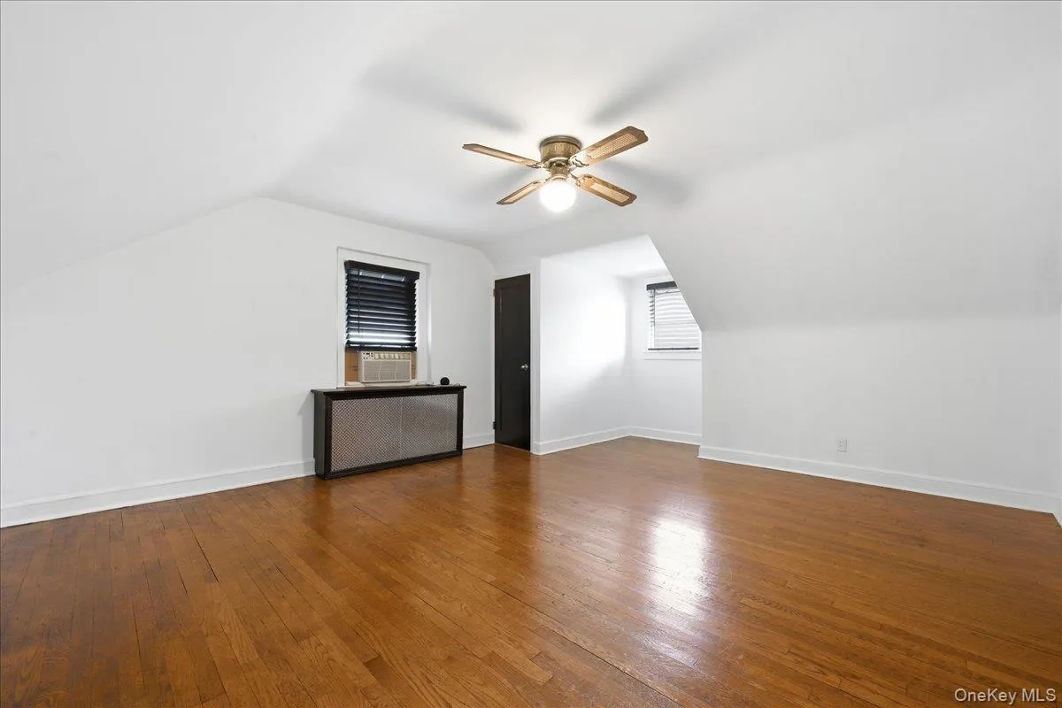 191 Nassau Boulevard, North Hempstead, NY, 3 Bedrooms Bedrooms, 7 Rooms Rooms,2 BathroomsBathrooms,Residential,For Rent,Nassau,0,1037871 191 Nassau Boulevard, North Hempstead, NY, 3 Bedrooms Bedrooms, 7 Rooms Rooms,2 BathroomsBathrooms,Residential,For Rent,Nassau,0,1037871