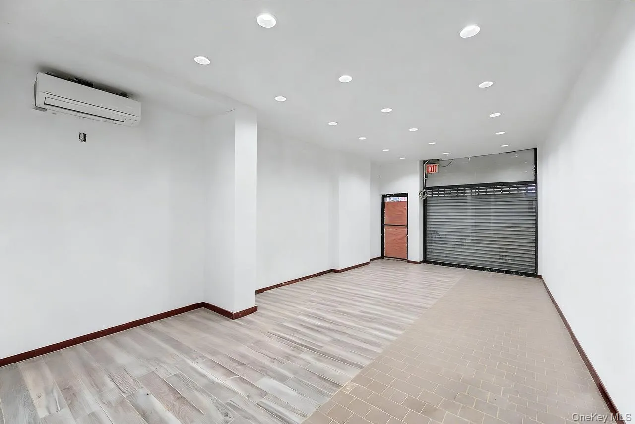 107-10 Jamaica Avenue, New York, NY, ,Commercial Lease,For Rent,Jamaica,0,1037872 107-10 Jamaica Avenue, New York, NY, ,Commercial Lease,For Rent,Jamaica,0,1037872