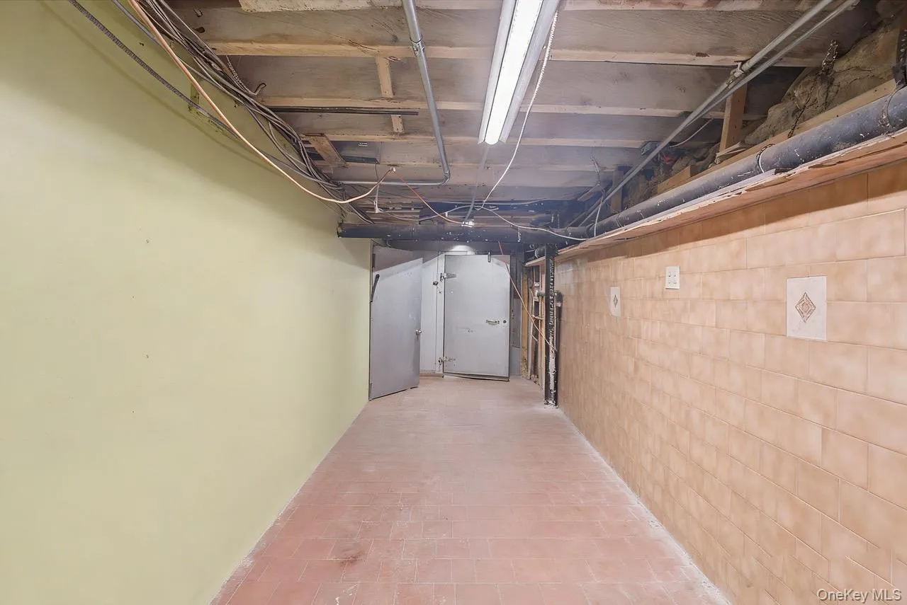 107-10 Jamaica Avenue, New York, NY, ,Commercial Lease,For Rent,Jamaica,0,1037872 107-10 Jamaica Avenue, New York, NY, ,Commercial Lease,For Rent,Jamaica,0,1037872