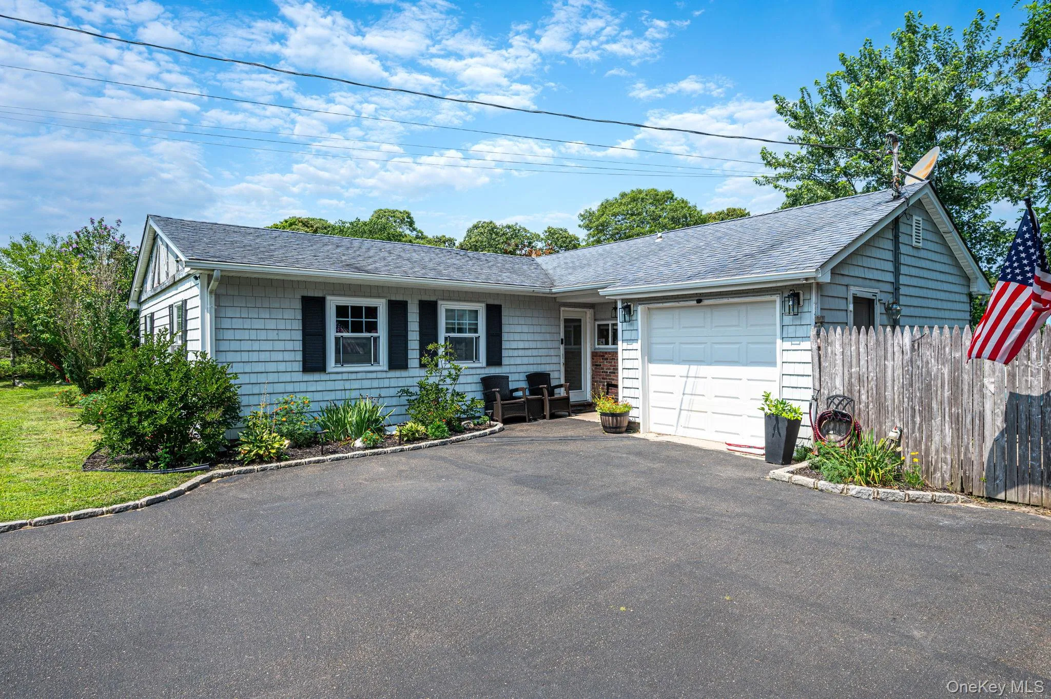 40 Elm Avenue, Southampton, NY, 4 Bedrooms Bedrooms, 8 Rooms Rooms,2 BathroomsBathrooms,Residential,For Rent,Elm,0,1037873 40 Elm Avenue, Southampton, NY, 4 Bedrooms Bedrooms, 8 Rooms Rooms,2 BathroomsBathrooms,Residential,For Rent,Elm,0,1037873