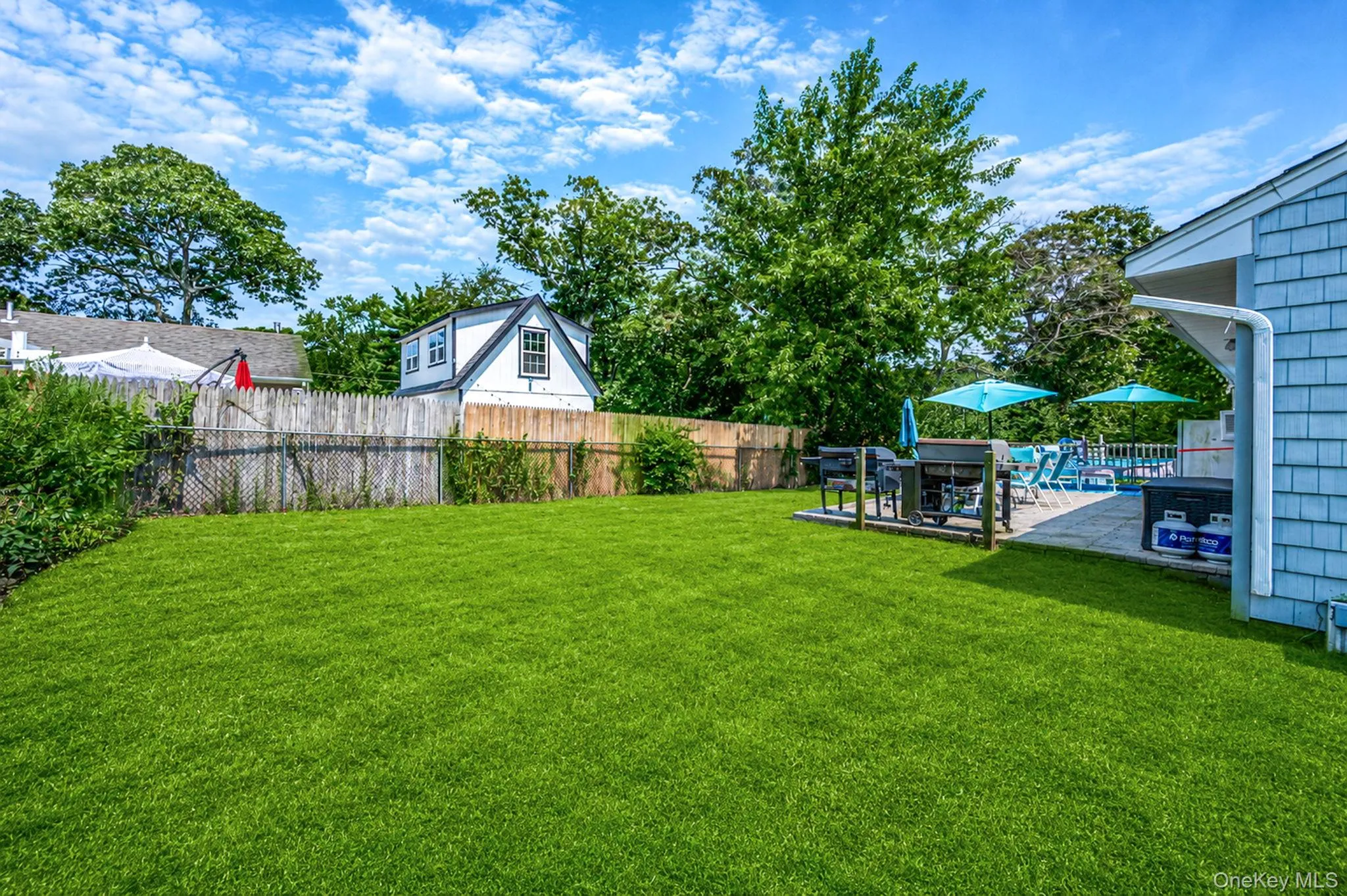 40 Elm Avenue, Southampton, NY, 4 Bedrooms Bedrooms, 8 Rooms Rooms,2 BathroomsBathrooms,Residential,For Rent,Elm,0,1037873 40 Elm Avenue, Southampton, NY, 4 Bedrooms Bedrooms, 8 Rooms Rooms,2 BathroomsBathrooms,Residential,For Rent,Elm,0,1037873