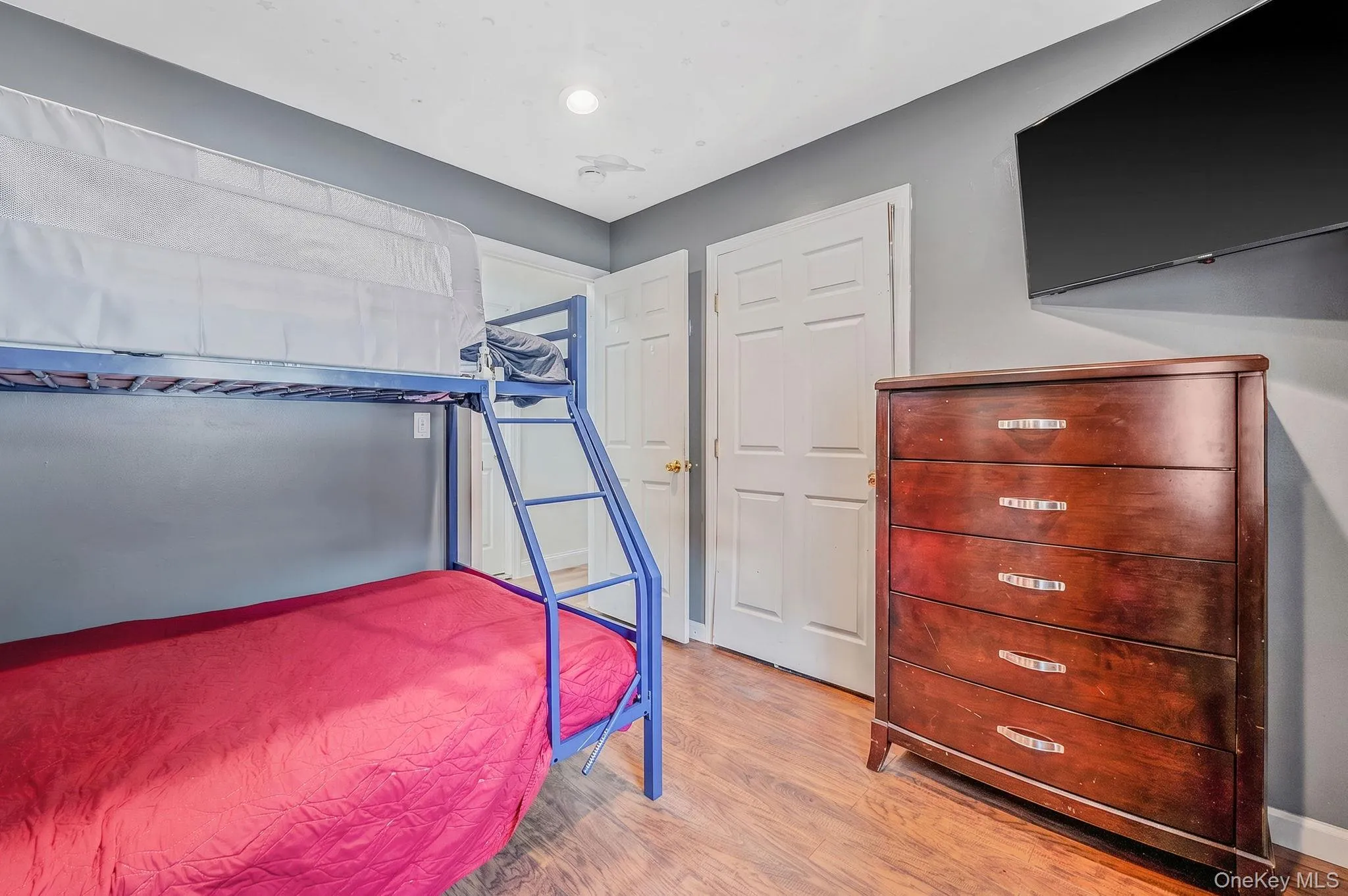 40 Elm Avenue, Southampton, NY, 4 Bedrooms Bedrooms, 8 Rooms Rooms,2 BathroomsBathrooms,Residential,For Rent,Elm,0,1037873 40 Elm Avenue, Southampton, NY, 4 Bedrooms Bedrooms, 8 Rooms Rooms,2 BathroomsBathrooms,Residential,For Rent,Elm,0,1037873