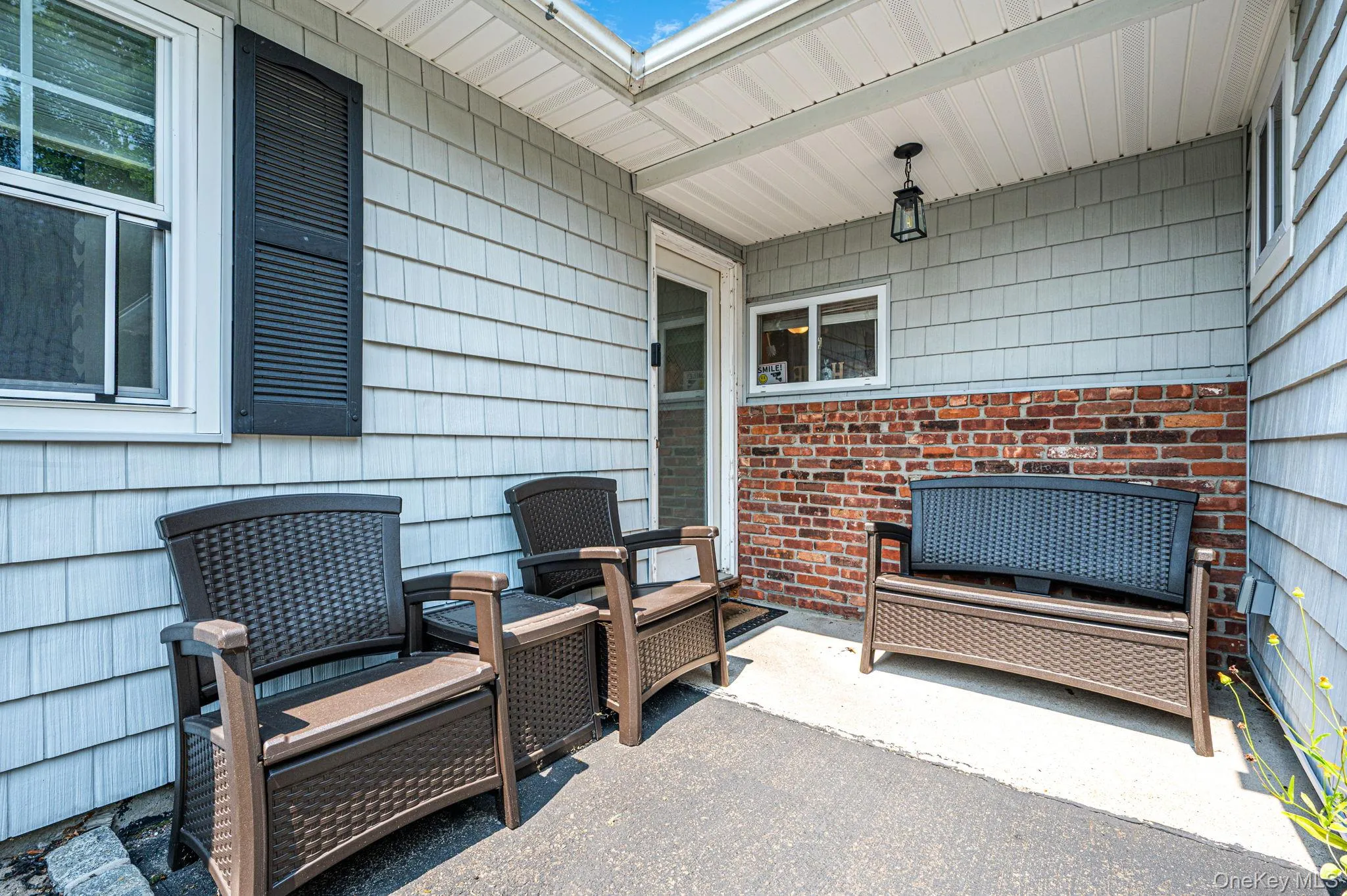 40 Elm Avenue, Southampton, NY, 4 Bedrooms Bedrooms, 8 Rooms Rooms,2 BathroomsBathrooms,Residential,For Rent,Elm,0,1037873 40 Elm Avenue, Southampton, NY, 4 Bedrooms Bedrooms, 8 Rooms Rooms,2 BathroomsBathrooms,Residential,For Rent,Elm,0,1037873