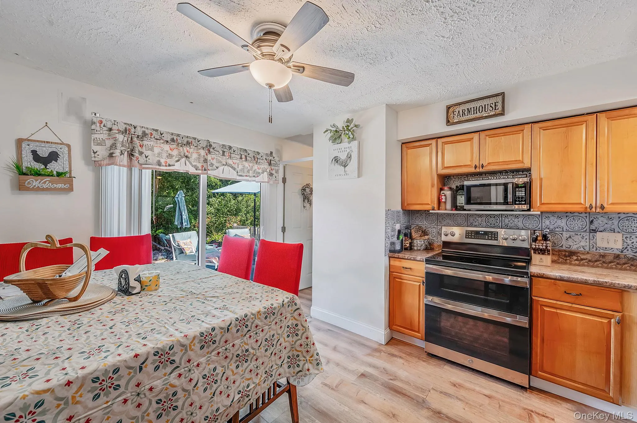40 Elm Avenue, Southampton, NY, 4 Bedrooms Bedrooms, 8 Rooms Rooms,2 BathroomsBathrooms,Residential,For Rent,Elm,0,1037873 40 Elm Avenue, Southampton, NY, 4 Bedrooms Bedrooms, 8 Rooms Rooms,2 BathroomsBathrooms,Residential,For Rent,Elm,0,1037873