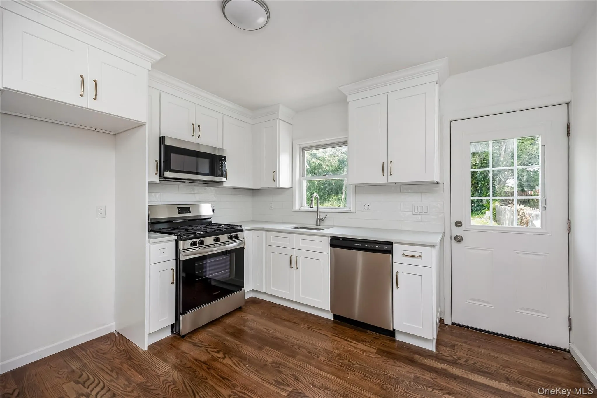 239 Ocean Avenue, Islip, NY, 4 Bedrooms Bedrooms, 7 Rooms Rooms,2 BathroomsBathrooms,Residential,For Rent,Ocean,0,1037878 239 Ocean Avenue, Islip, NY, 4 Bedrooms Bedrooms, 7 Rooms Rooms,2 BathroomsBathrooms,Residential,For Rent,Ocean,0,1037878