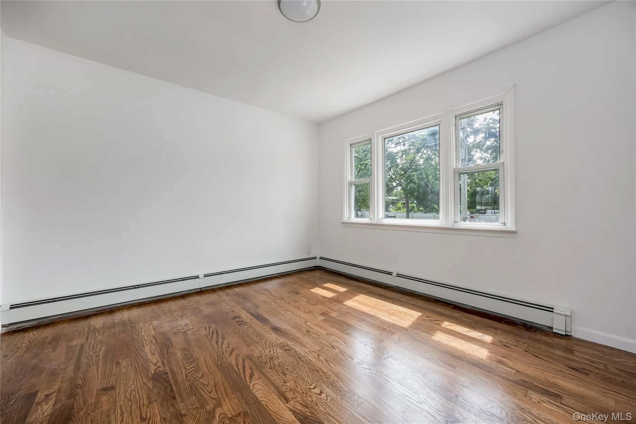 239 Ocean Avenue, Islip, NY, 4 Bedrooms Bedrooms, 7 Rooms Rooms,2 BathroomsBathrooms,Residential,For Rent,Ocean,0,1037878 239 Ocean Avenue, Islip, NY, 4 Bedrooms Bedrooms, 7 Rooms Rooms,2 BathroomsBathrooms,Residential,For Rent,Ocean,0,1037878